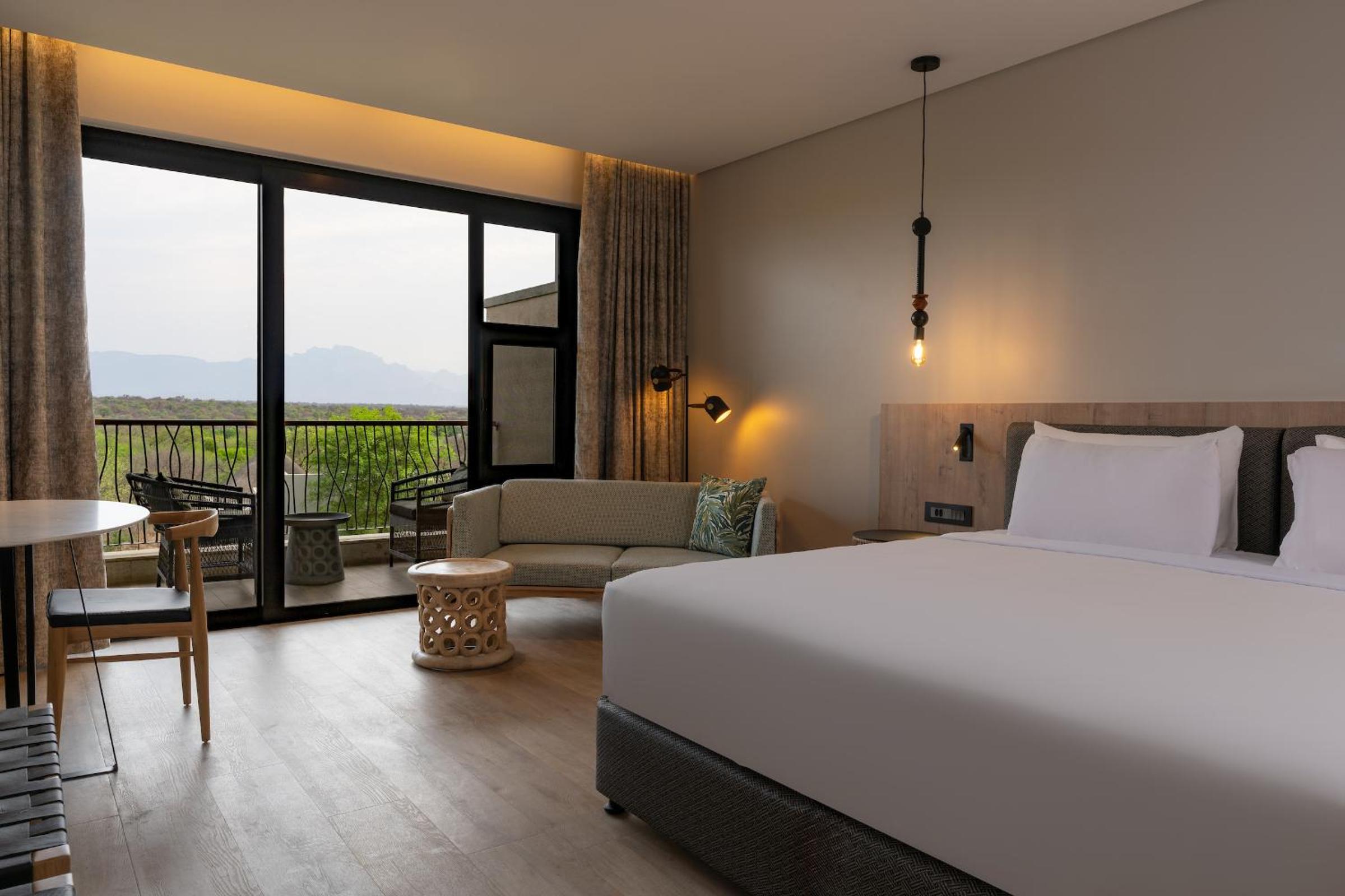 Premium Room with Drakensberg Mountain View - Photo 3
