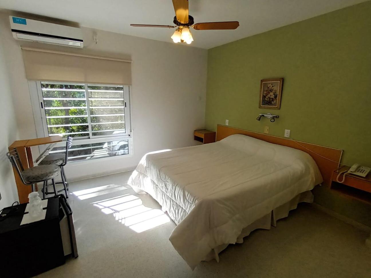 Standard Double or Twin Room photo 2