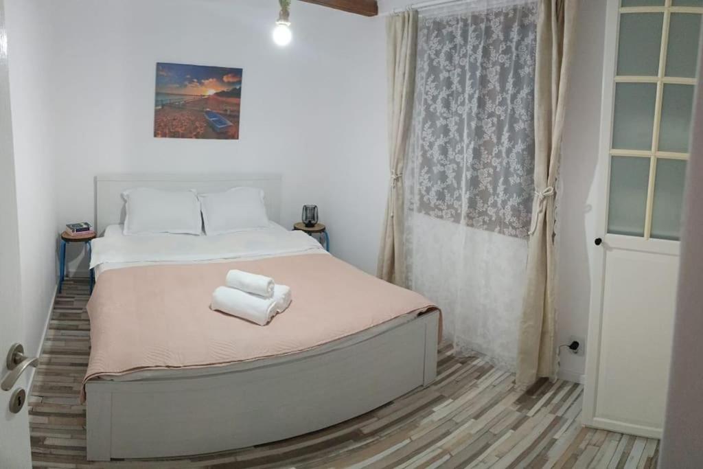 Two-Bedroom House photo 2