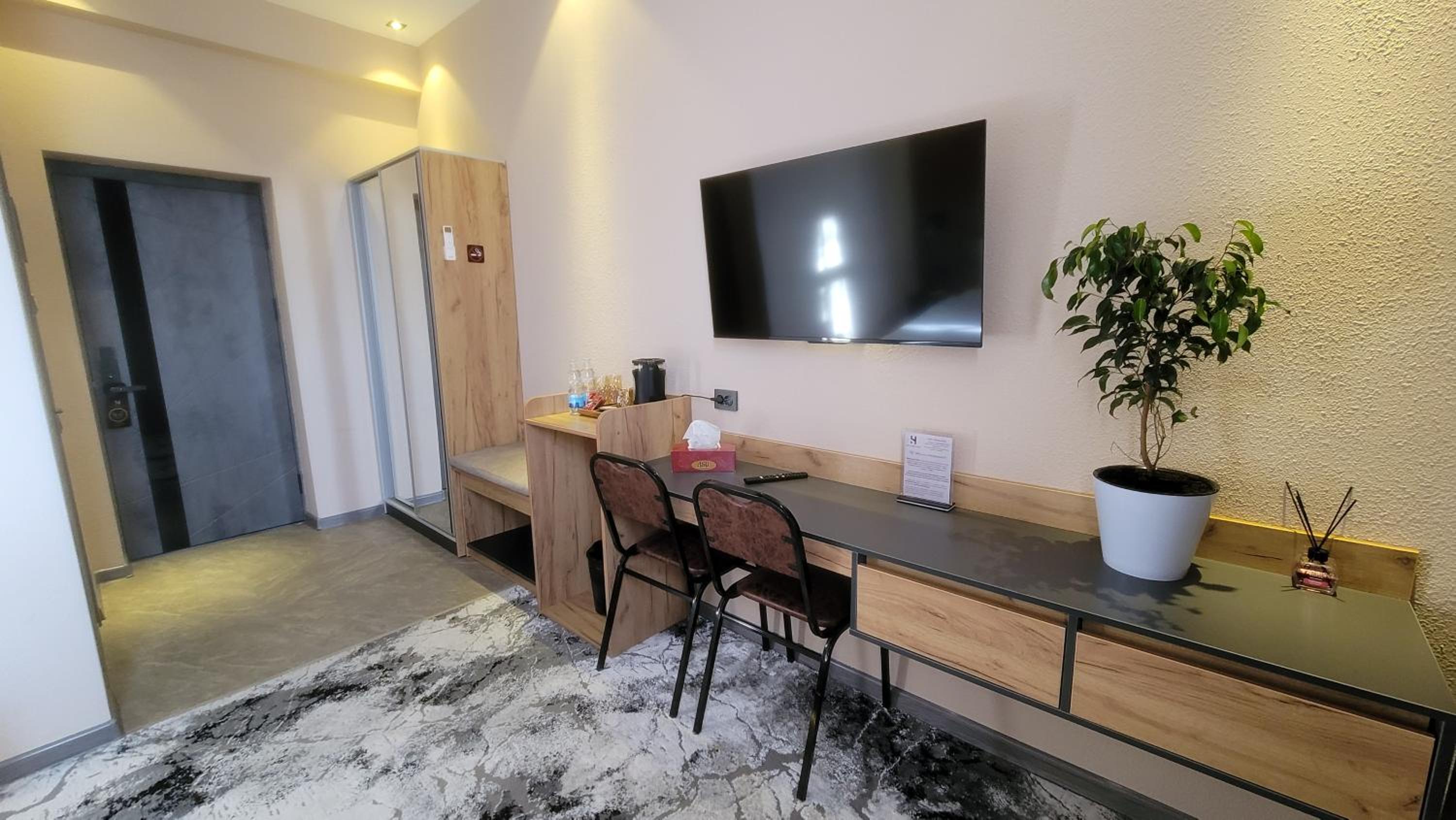 Twin Room - Photo 1