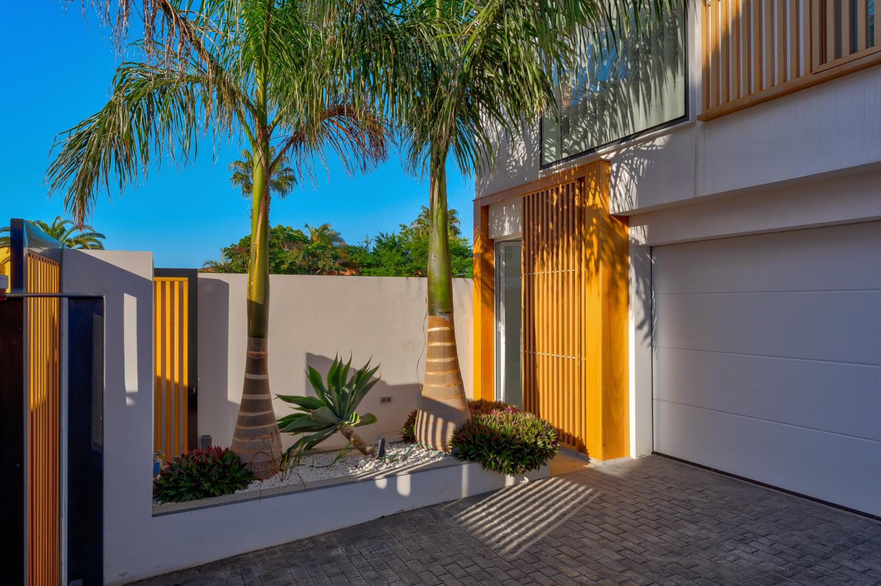 Three-Bedroom Villa photo 2