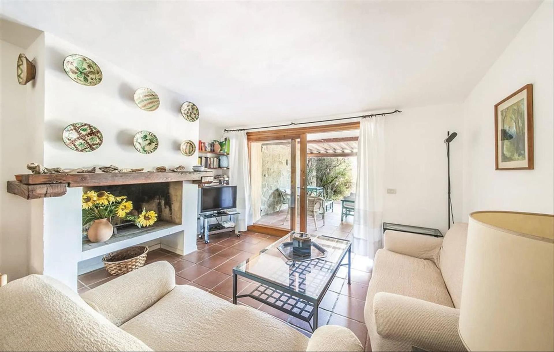 Apartment With Garden View photo 1