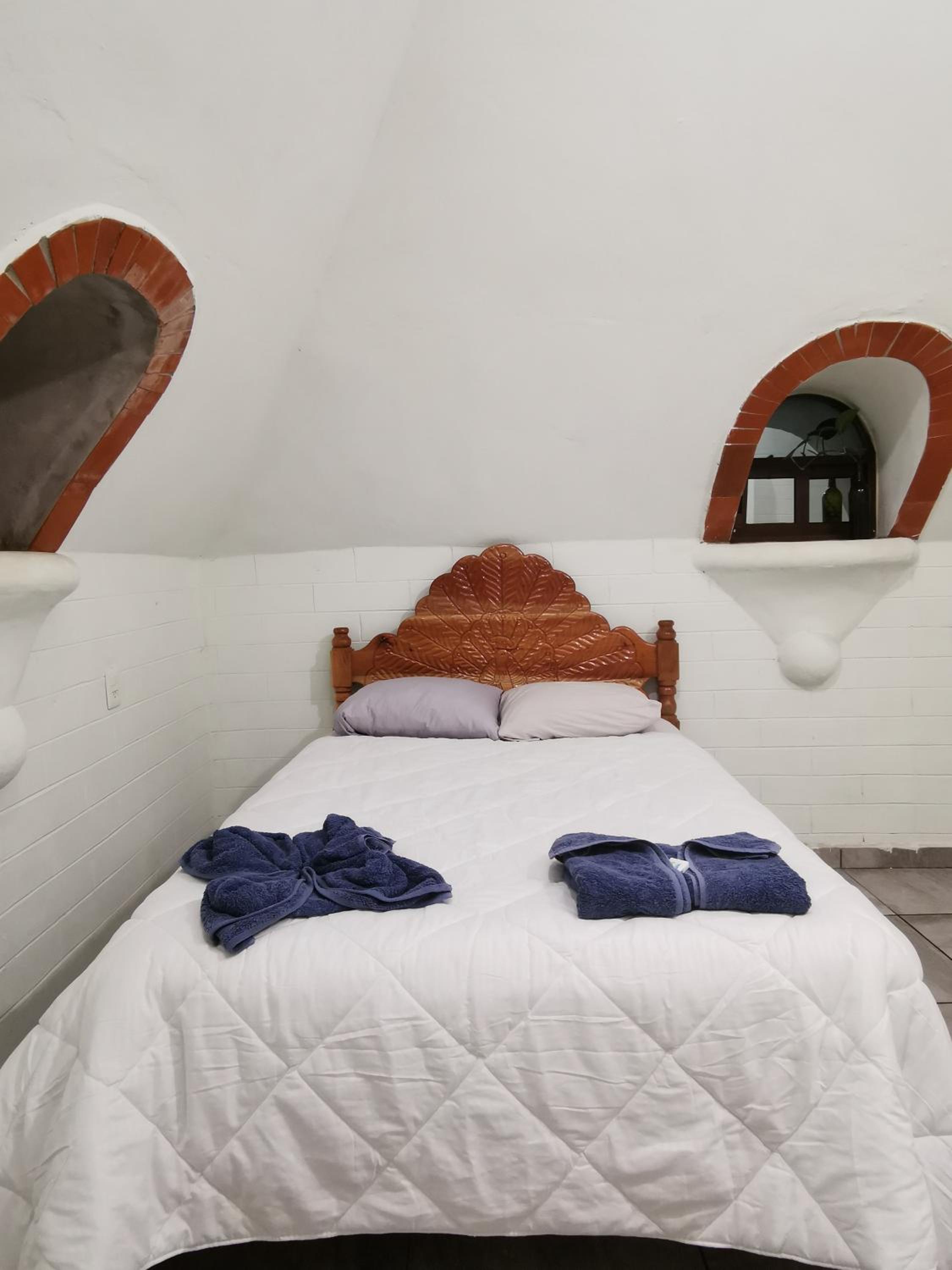 Twin Room with Private Bathroom photo 3