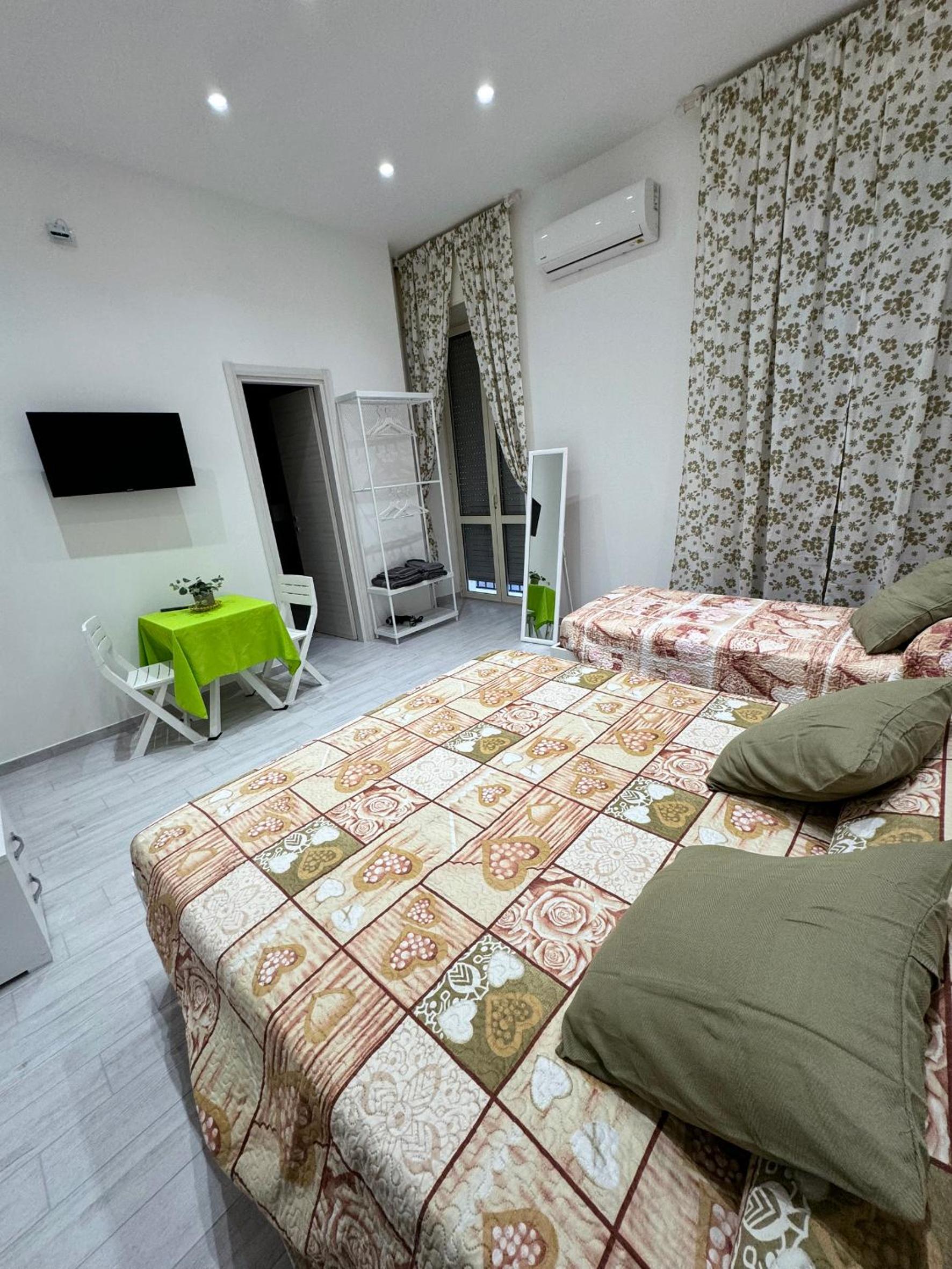 Comfort Triple Room