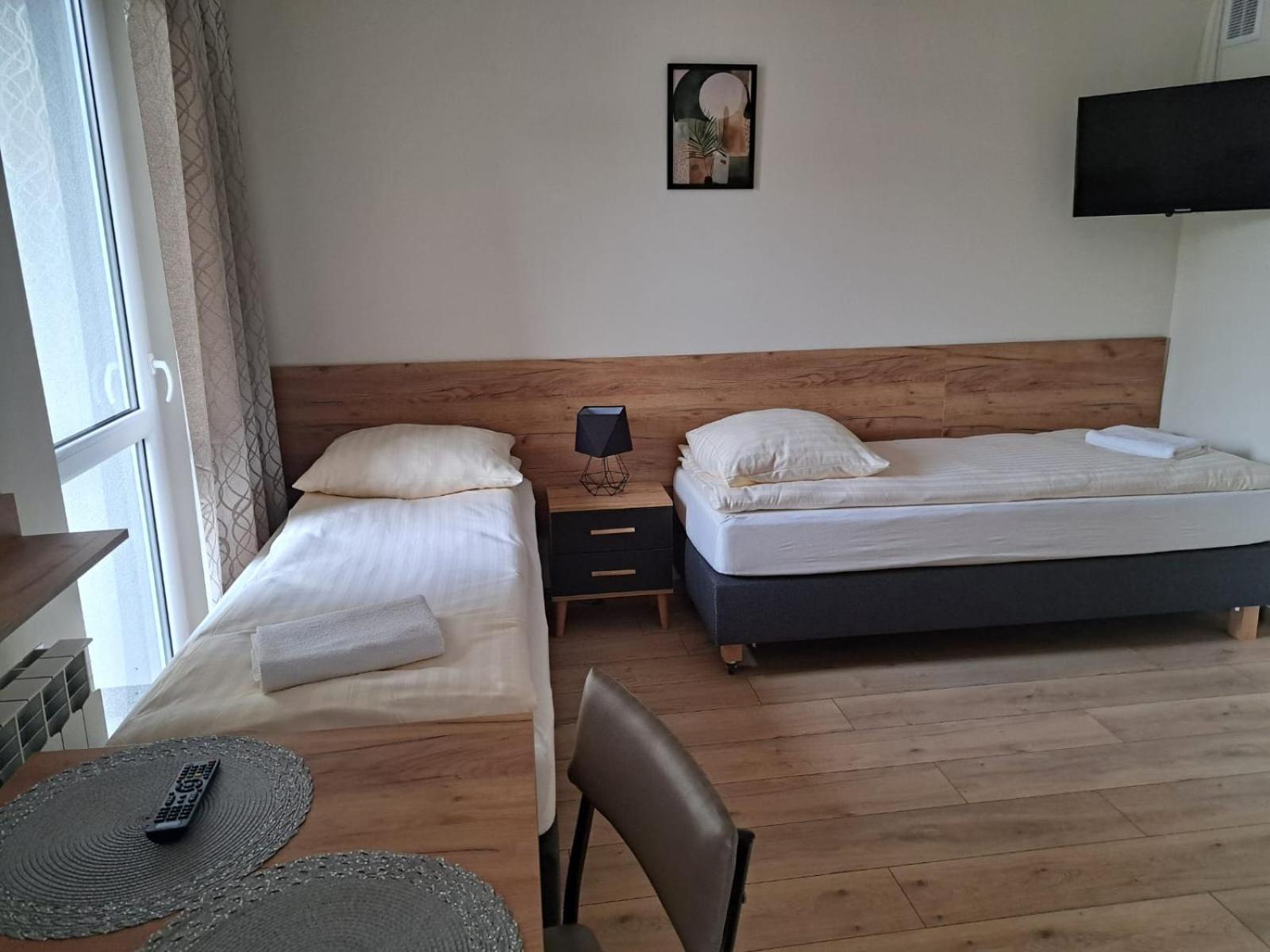 Twin Room with Bathroom photo 1