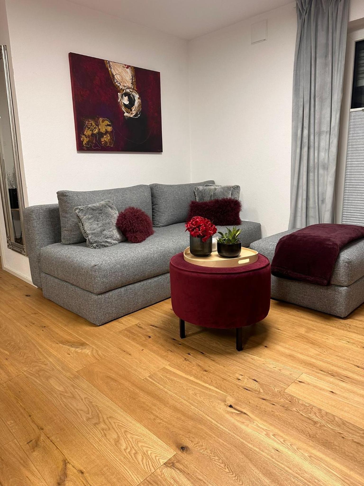 One-Bedroom Apartment photo 2