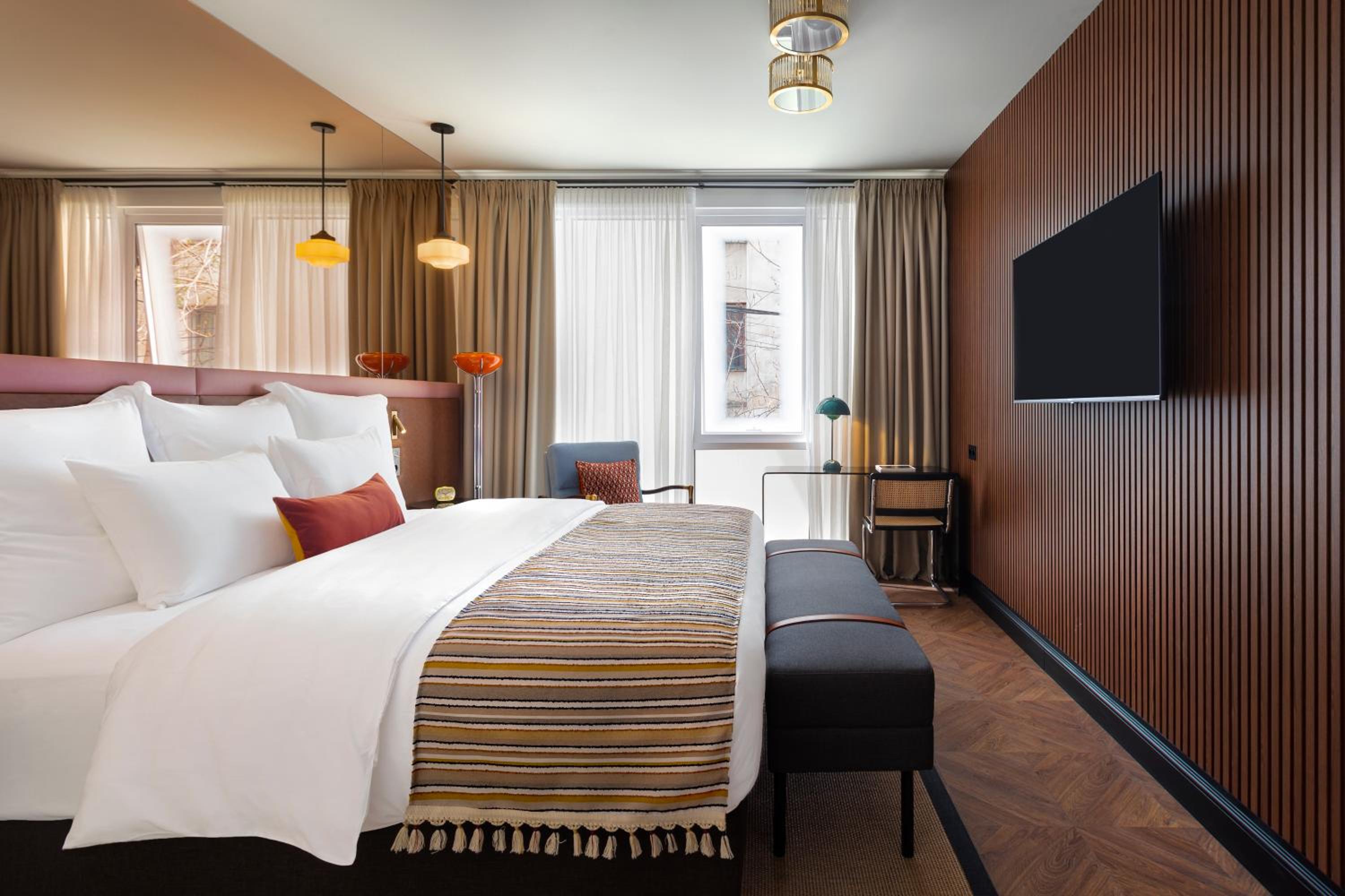 Deluxe Double or Twin Room photo 2