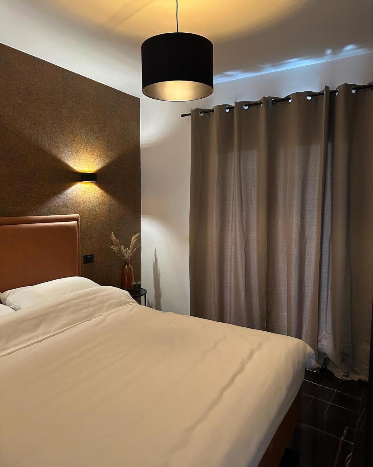 Two-Bedroom Deluxe Apartment with Balcony photo 3
