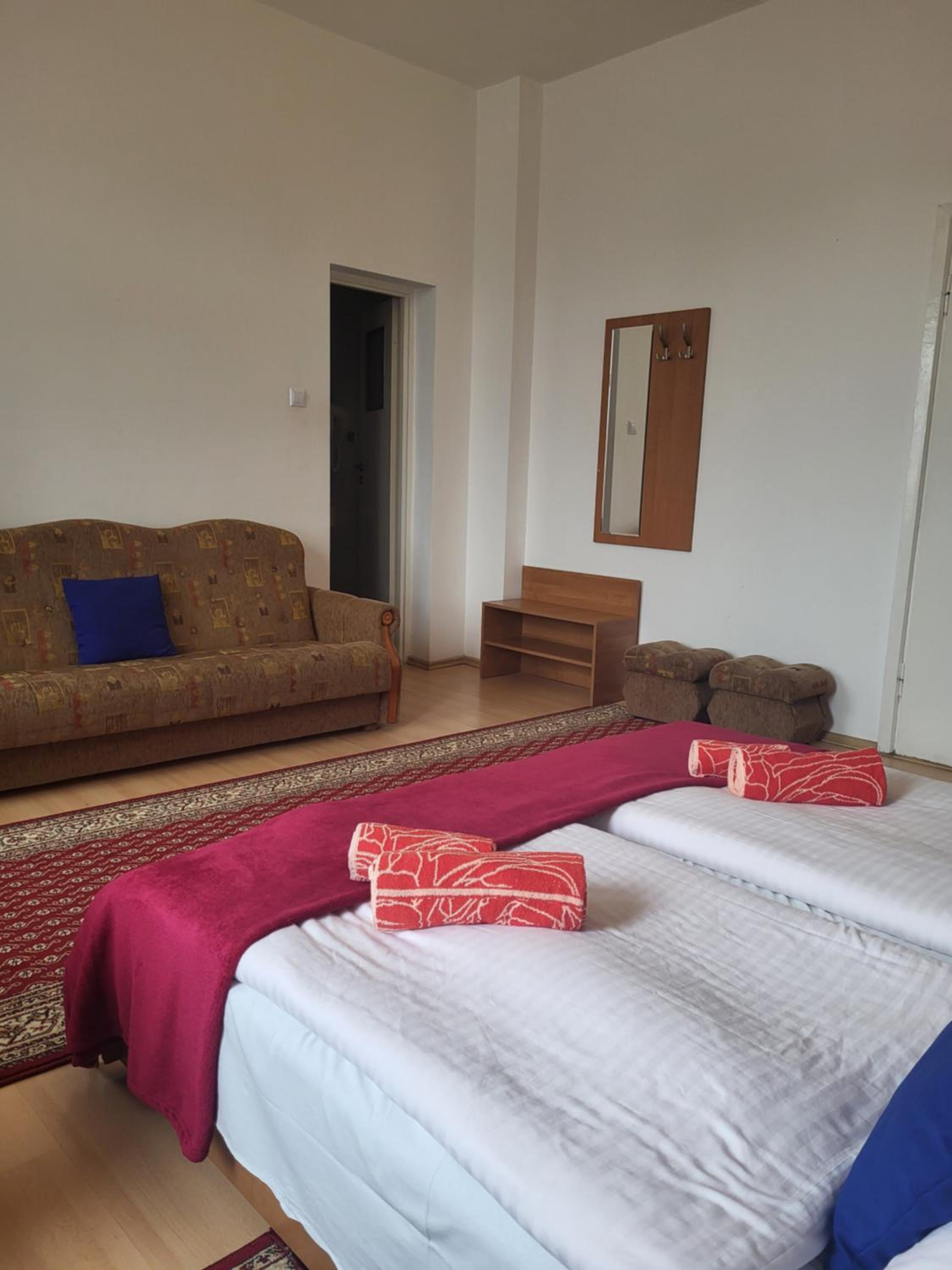 Triple Room - Photo 2