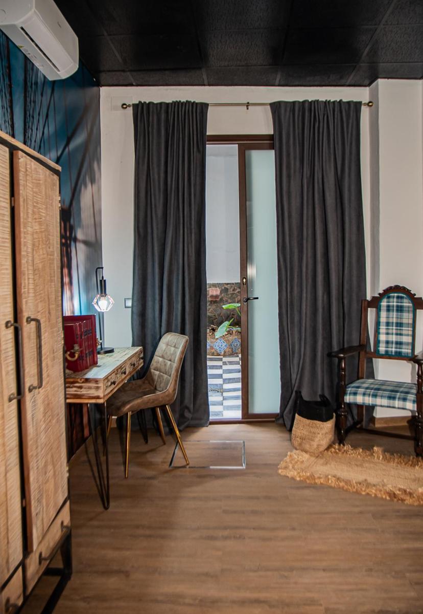 Habitación Estándar con Dos Camas Queen