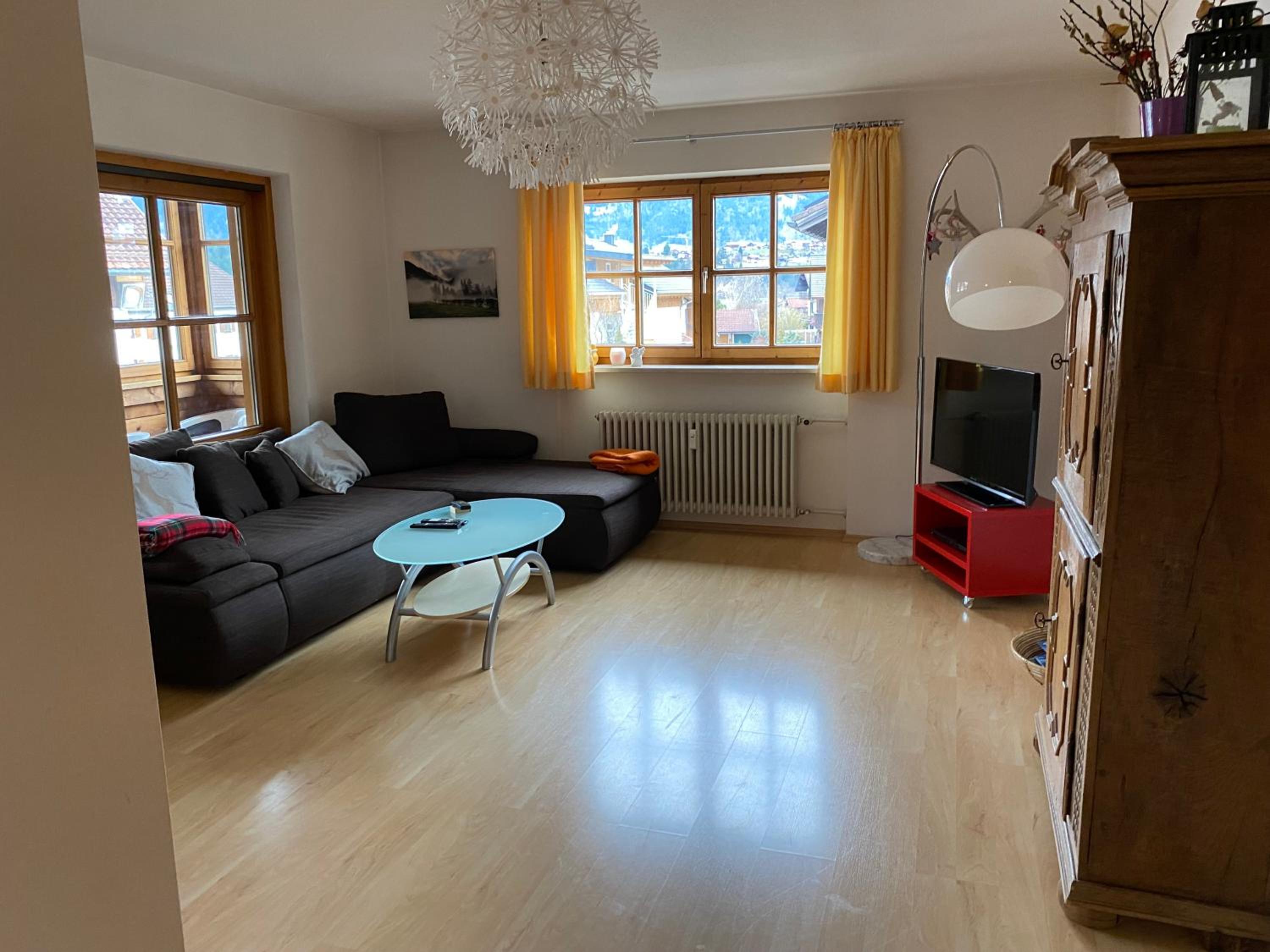 Two-Bedroom Apartment with Mountain View photo 1