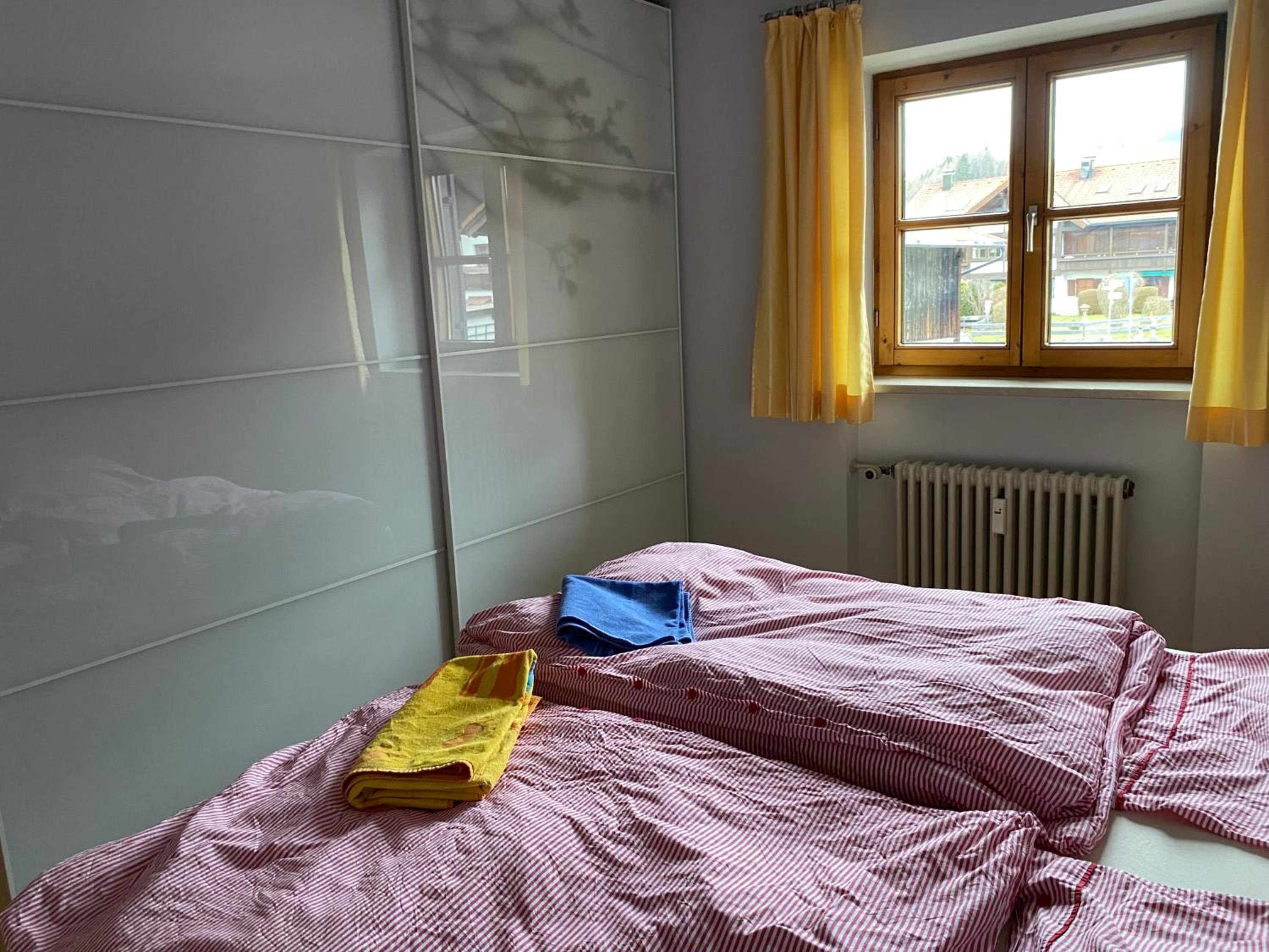 Two-Bedroom Apartment with Mountain View photo 2