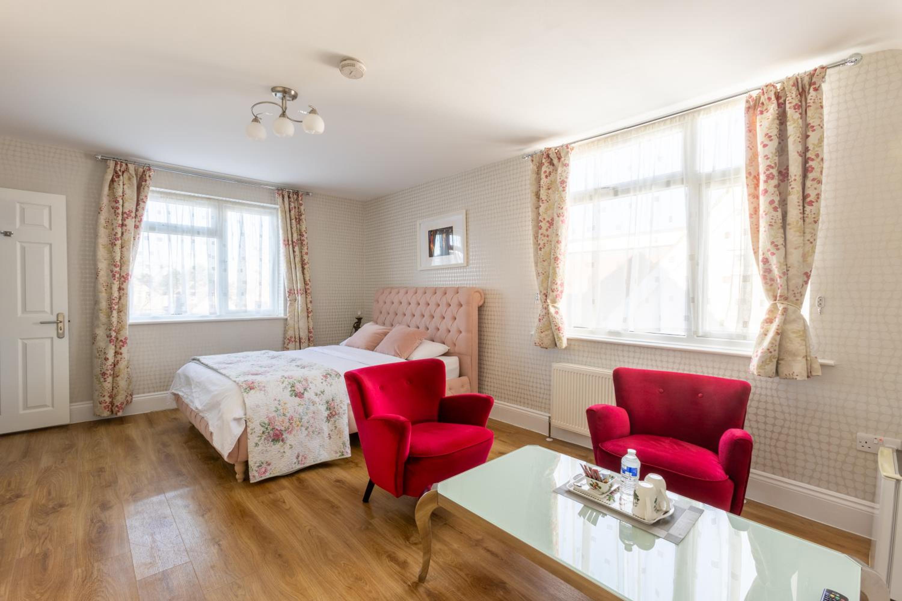 Deluxe King Room
