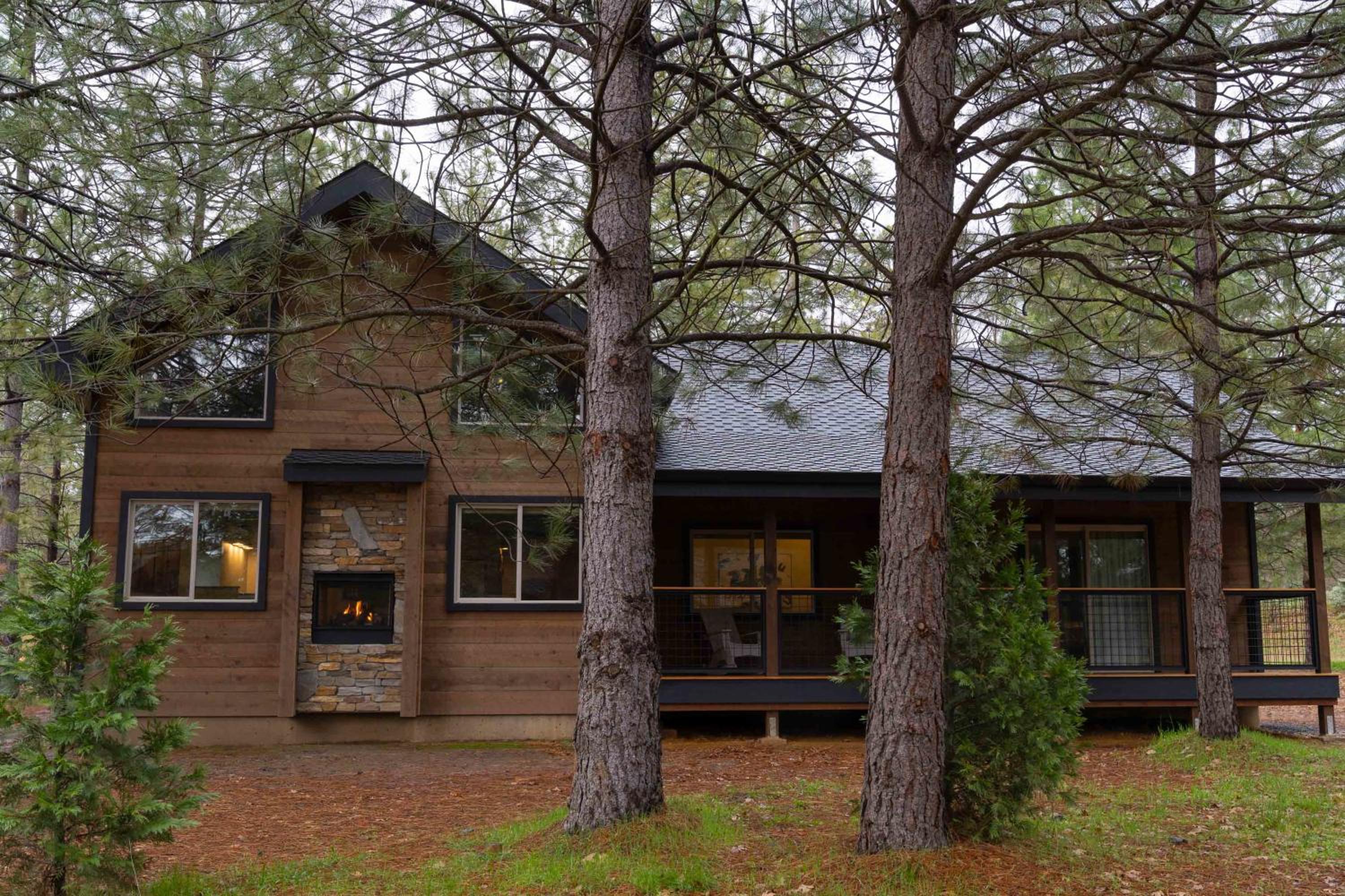 Three-Bedroom Villa - Photo 11
