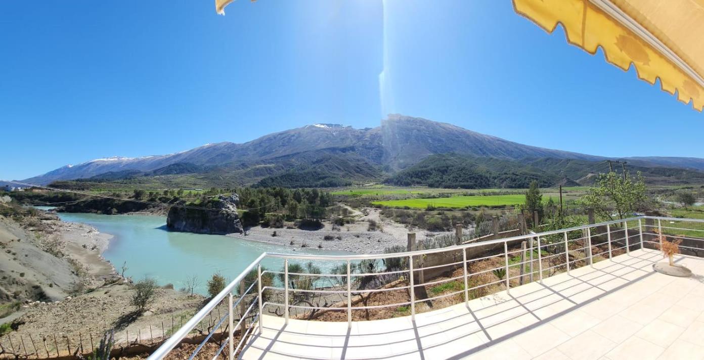 Standard Twin Room with Mountain View photo 3