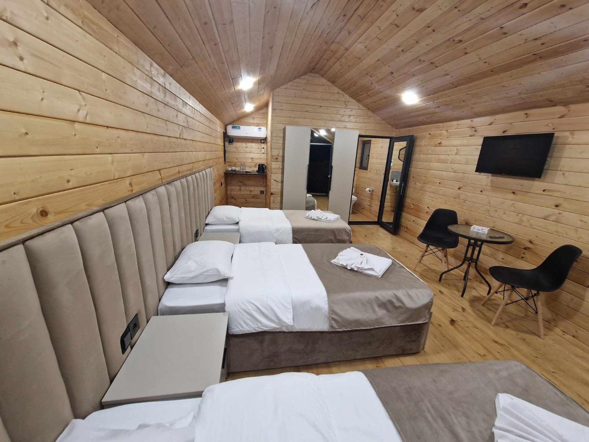 Triple Room photo 2