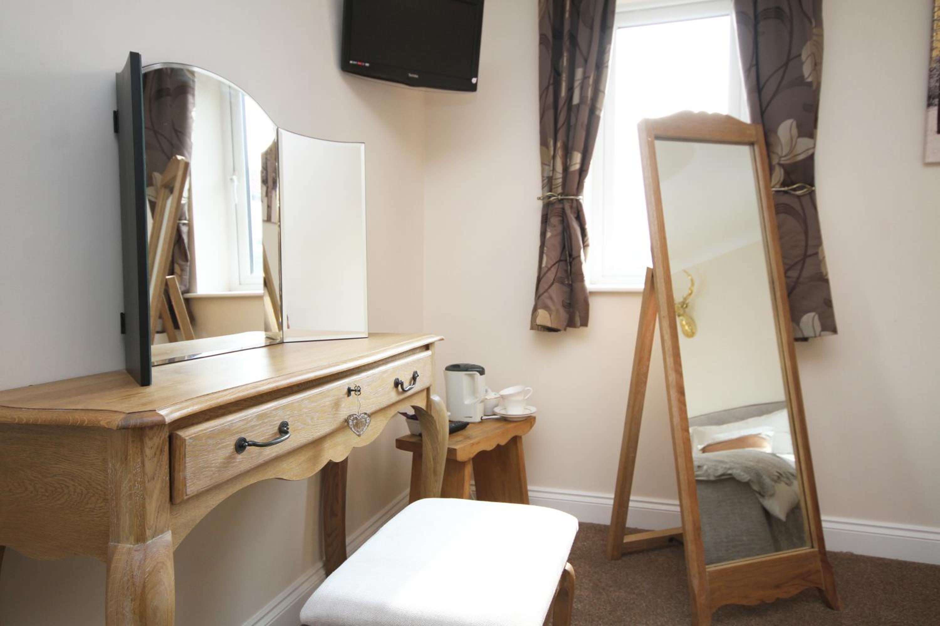 Standard Double Room photo 3