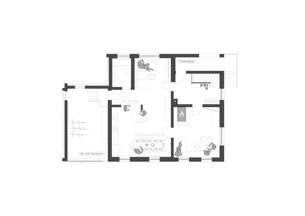 Six-Bedroom House photo 3