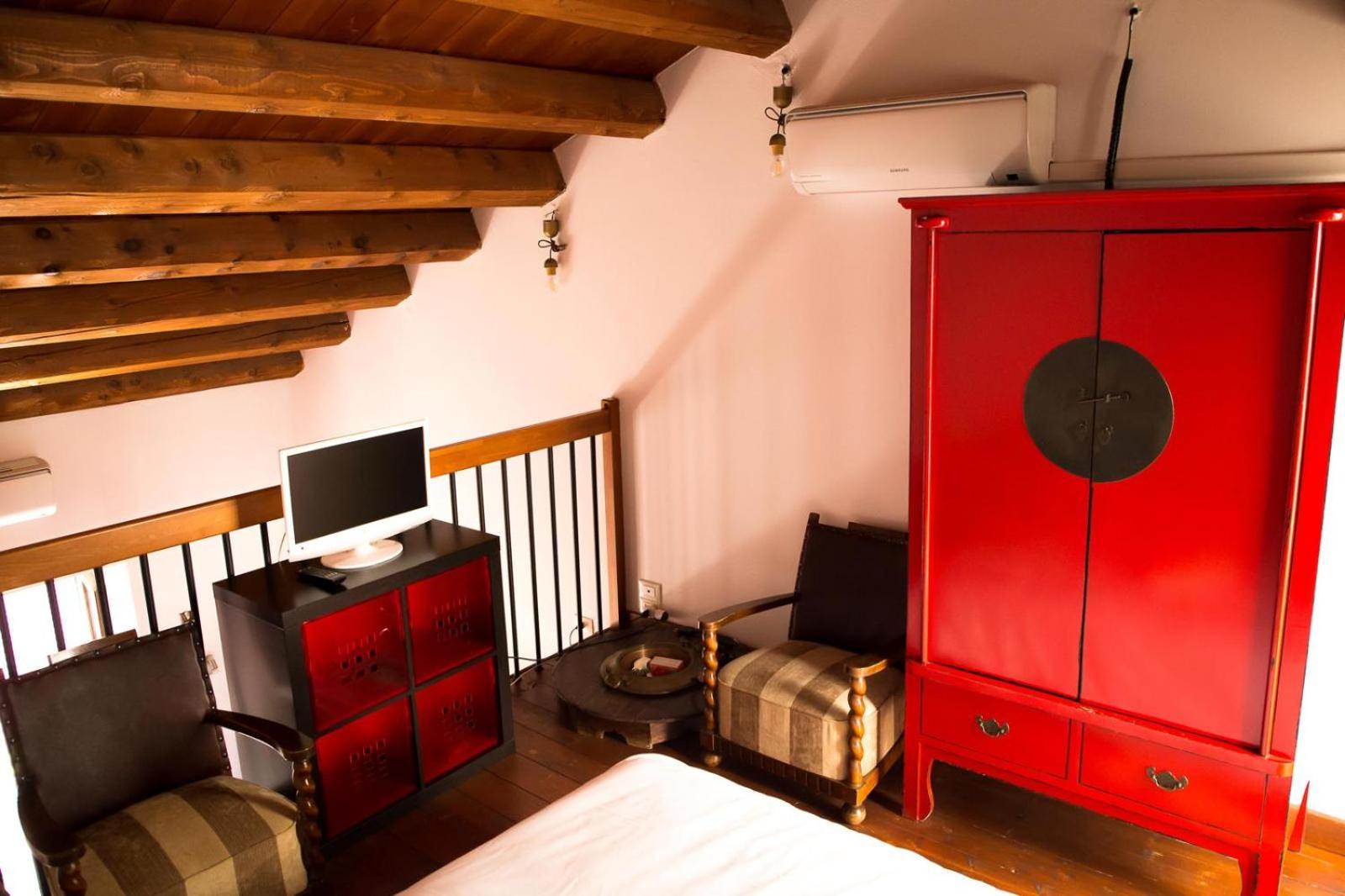 One-Bedroom Apartment - Photo 23