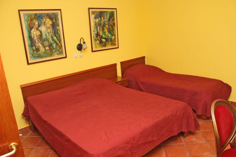 Triple Room with Terrace photo 1