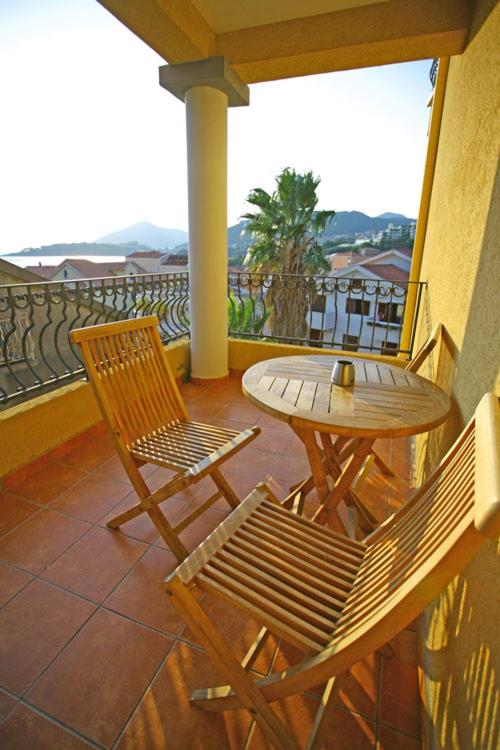 Triple Room with Terrace photo 2