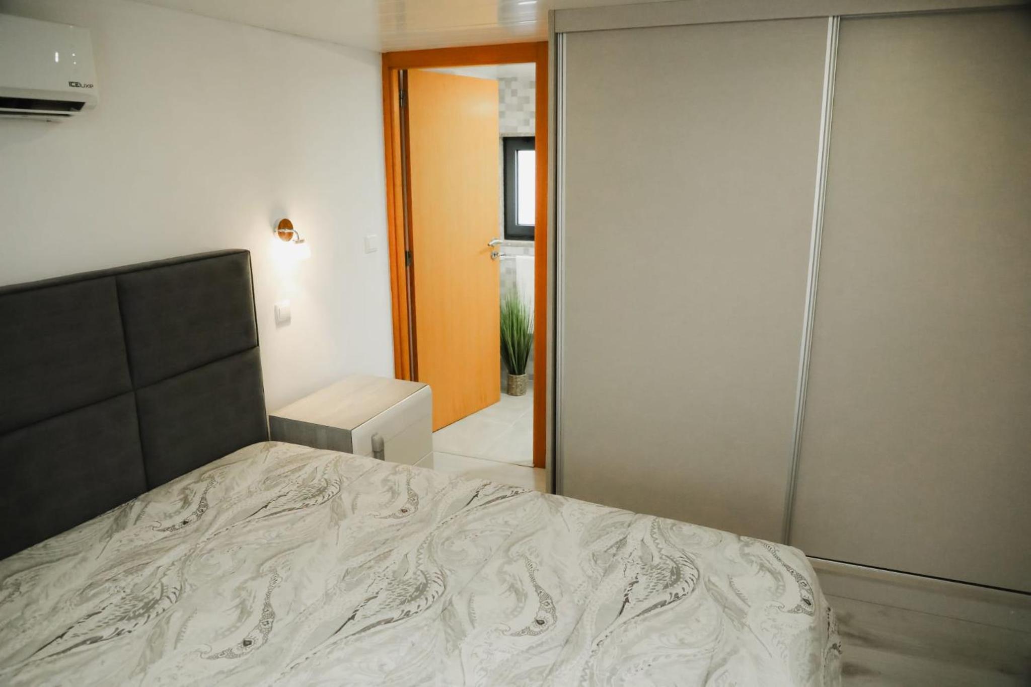 One-Bedroom House photo 1