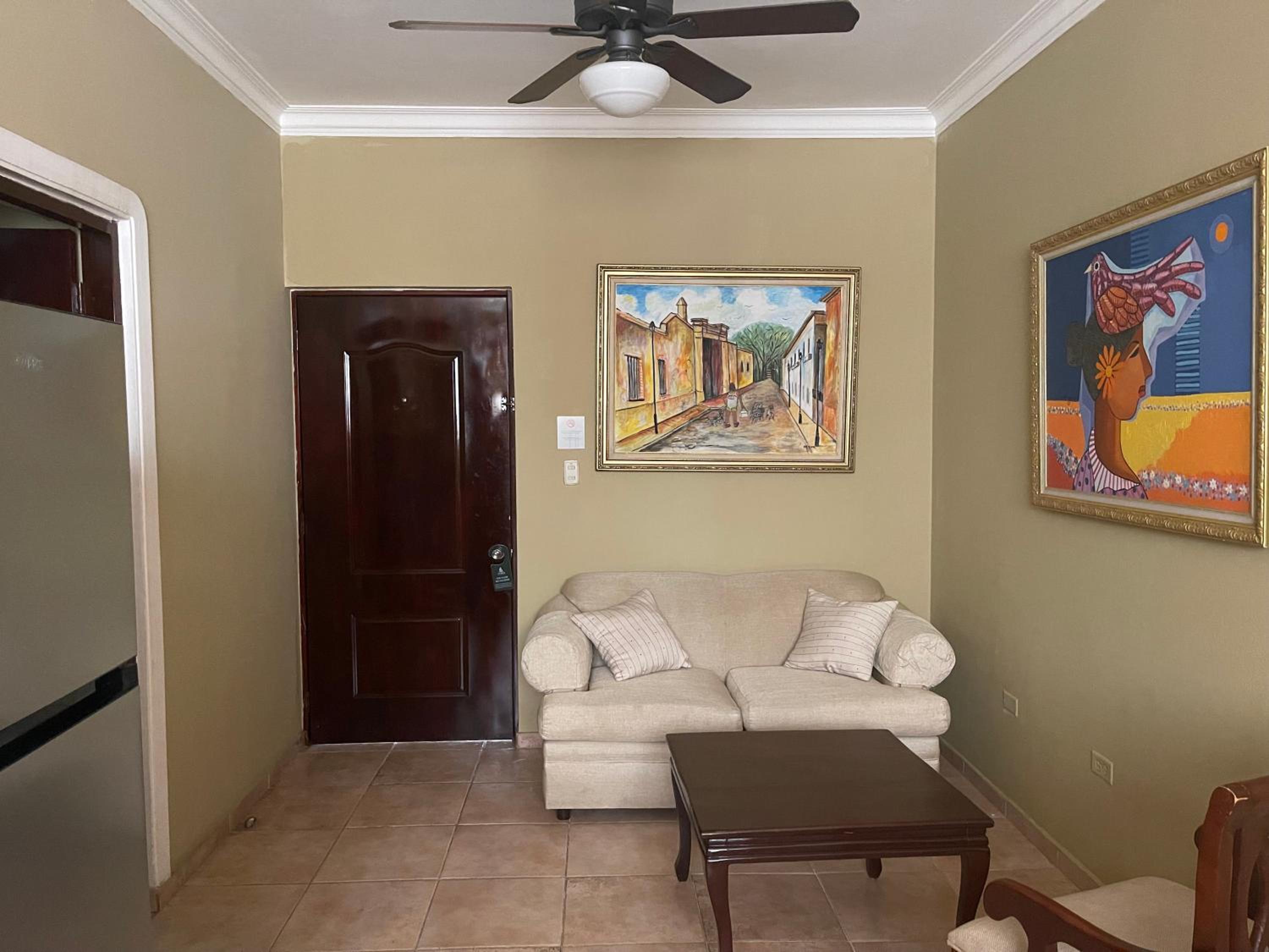 One-Bedroom Apartment - Photo 4