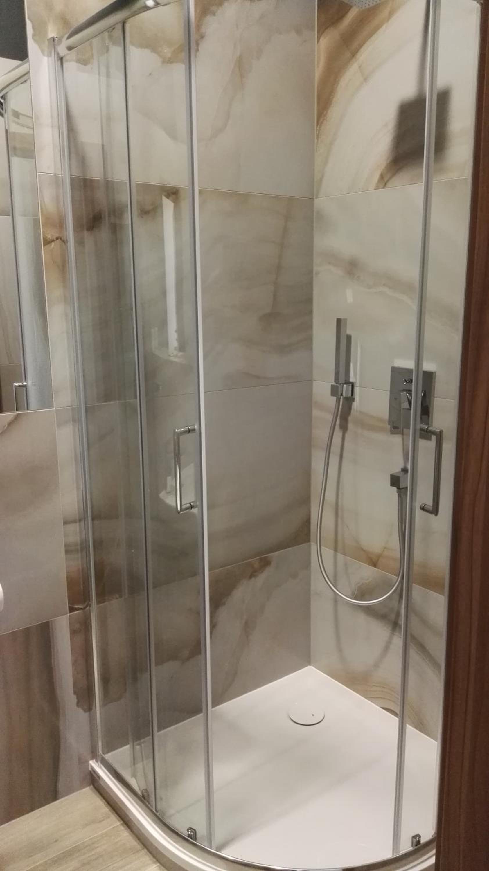 Small Double Room - Photo 6