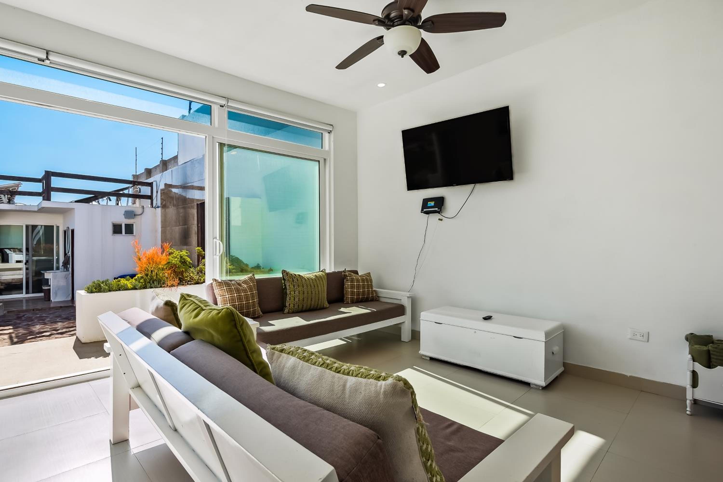 Three-Bedroom Villa photo 1