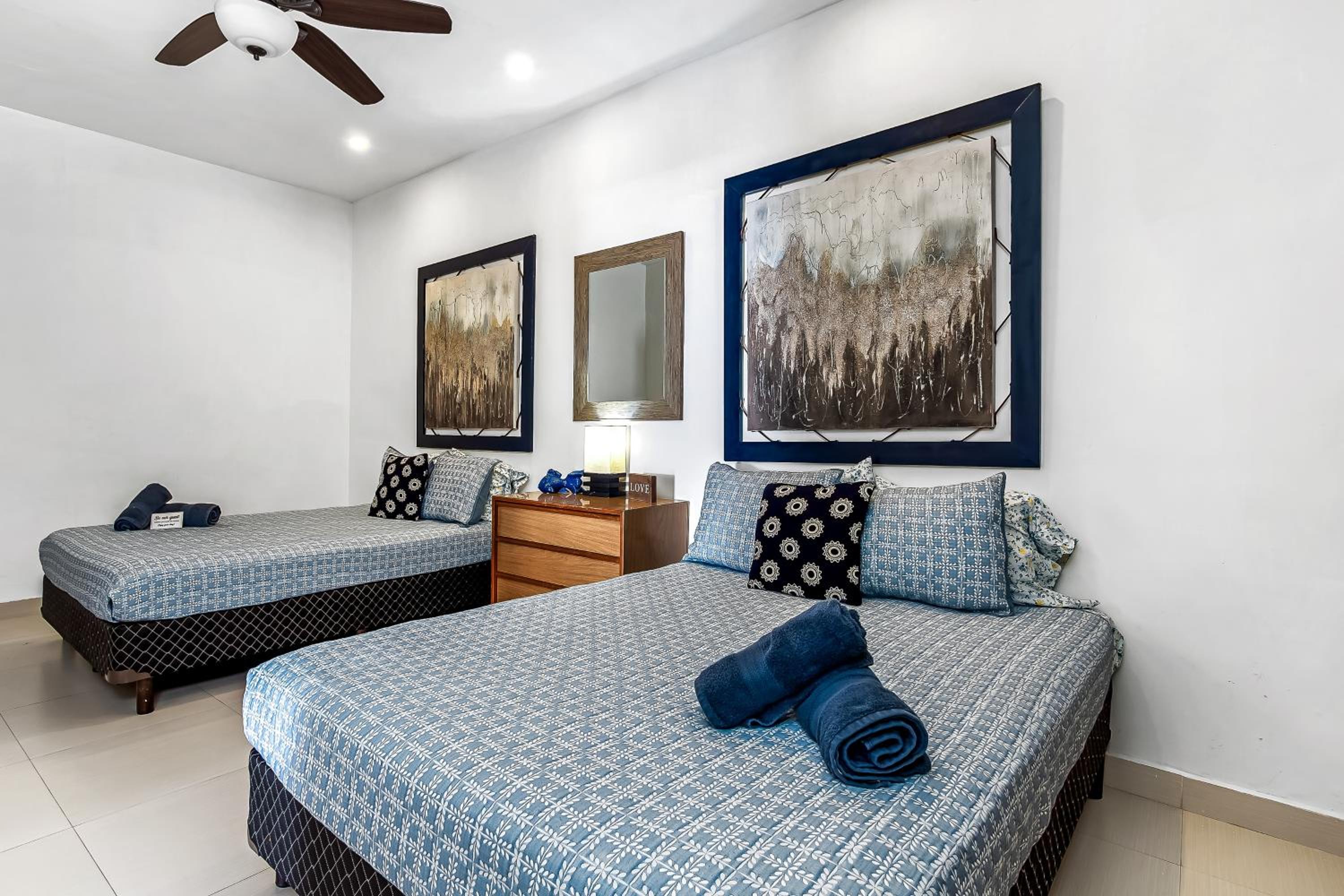 Three-Bedroom Villa photo 2