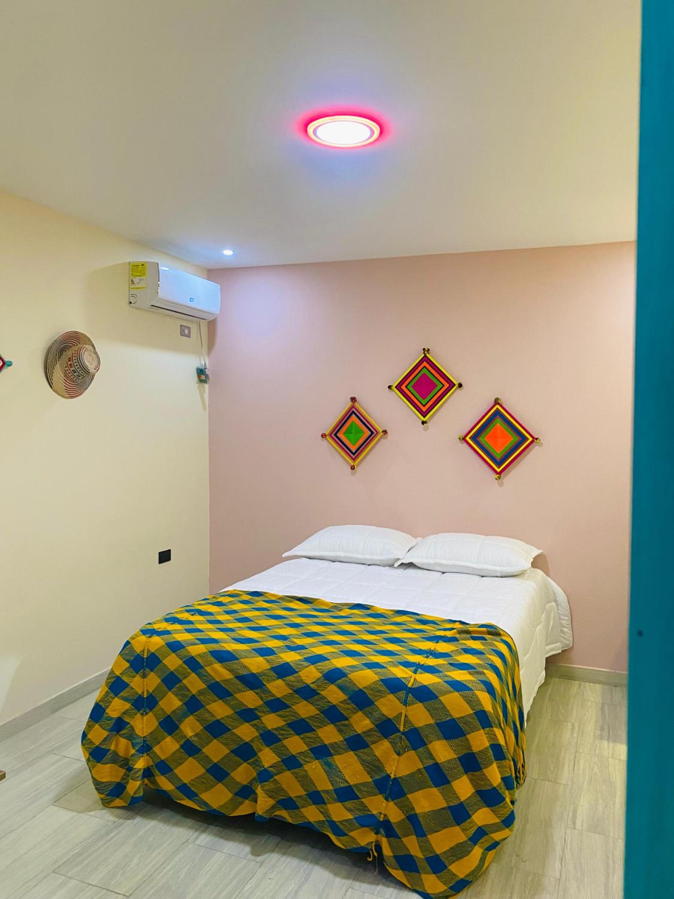 Double Room with Private Bathroom photo 2