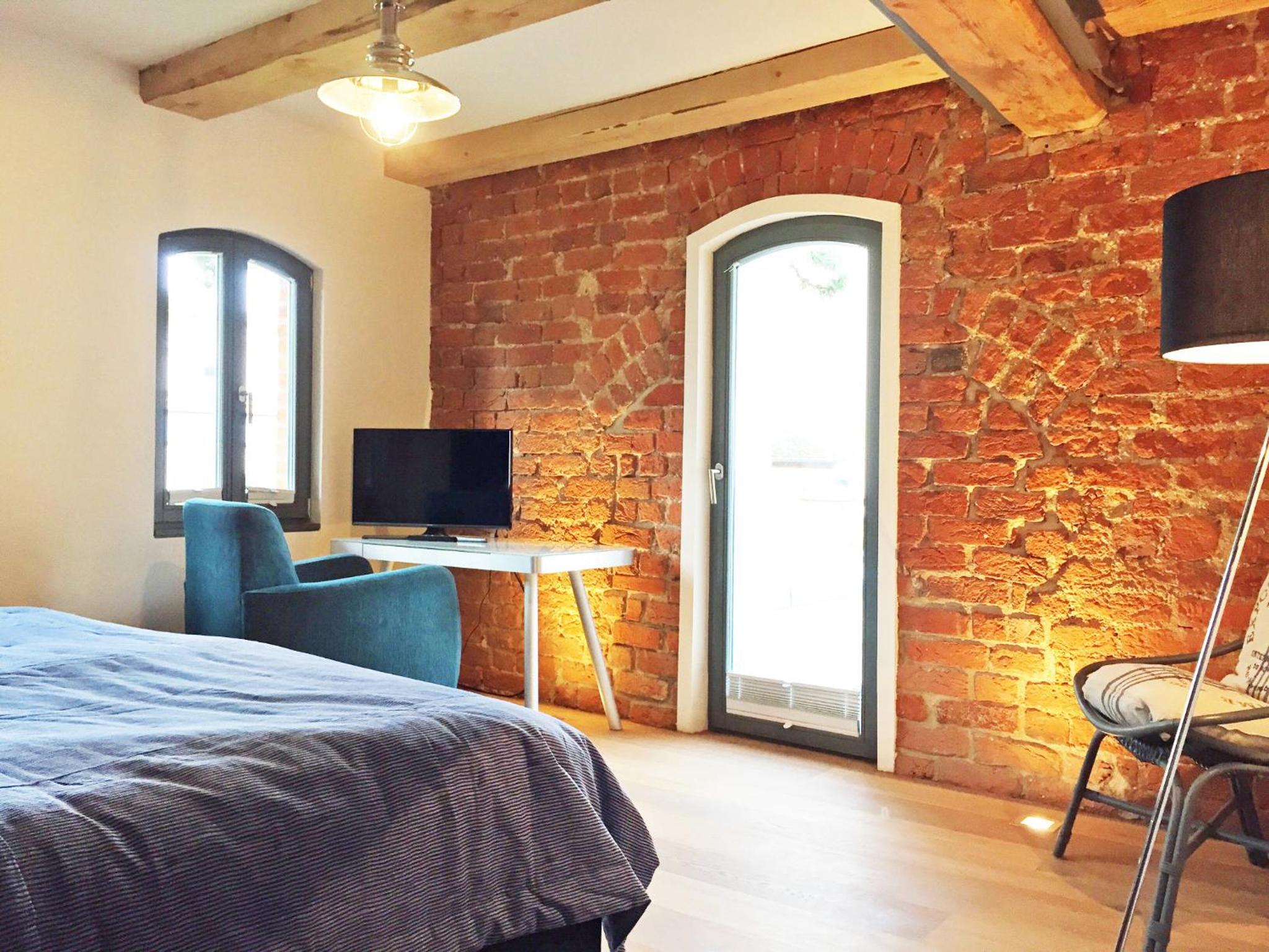Three-Bedroom Apartment with Terrace photo 2