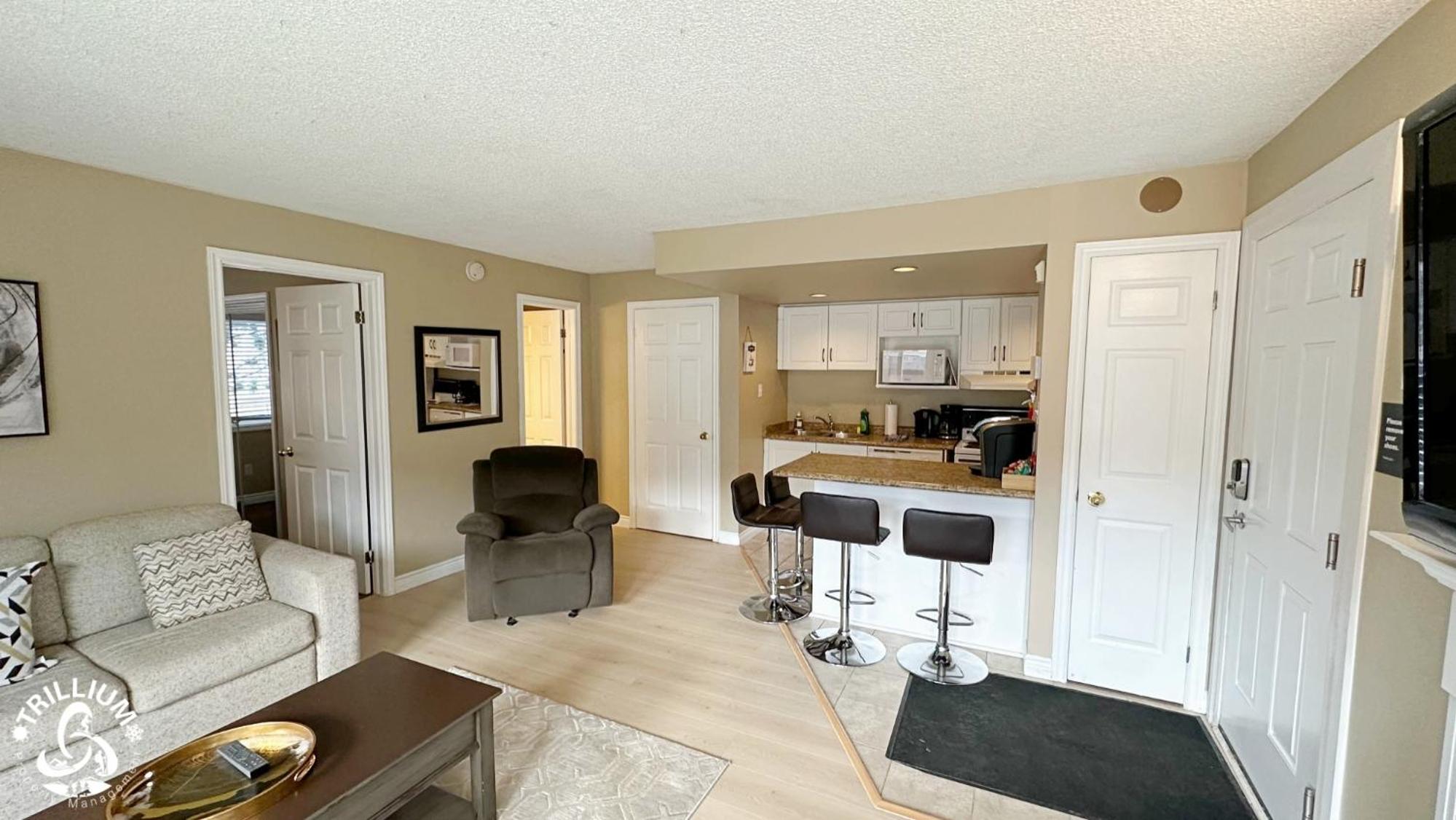 Queen Suite photo 1