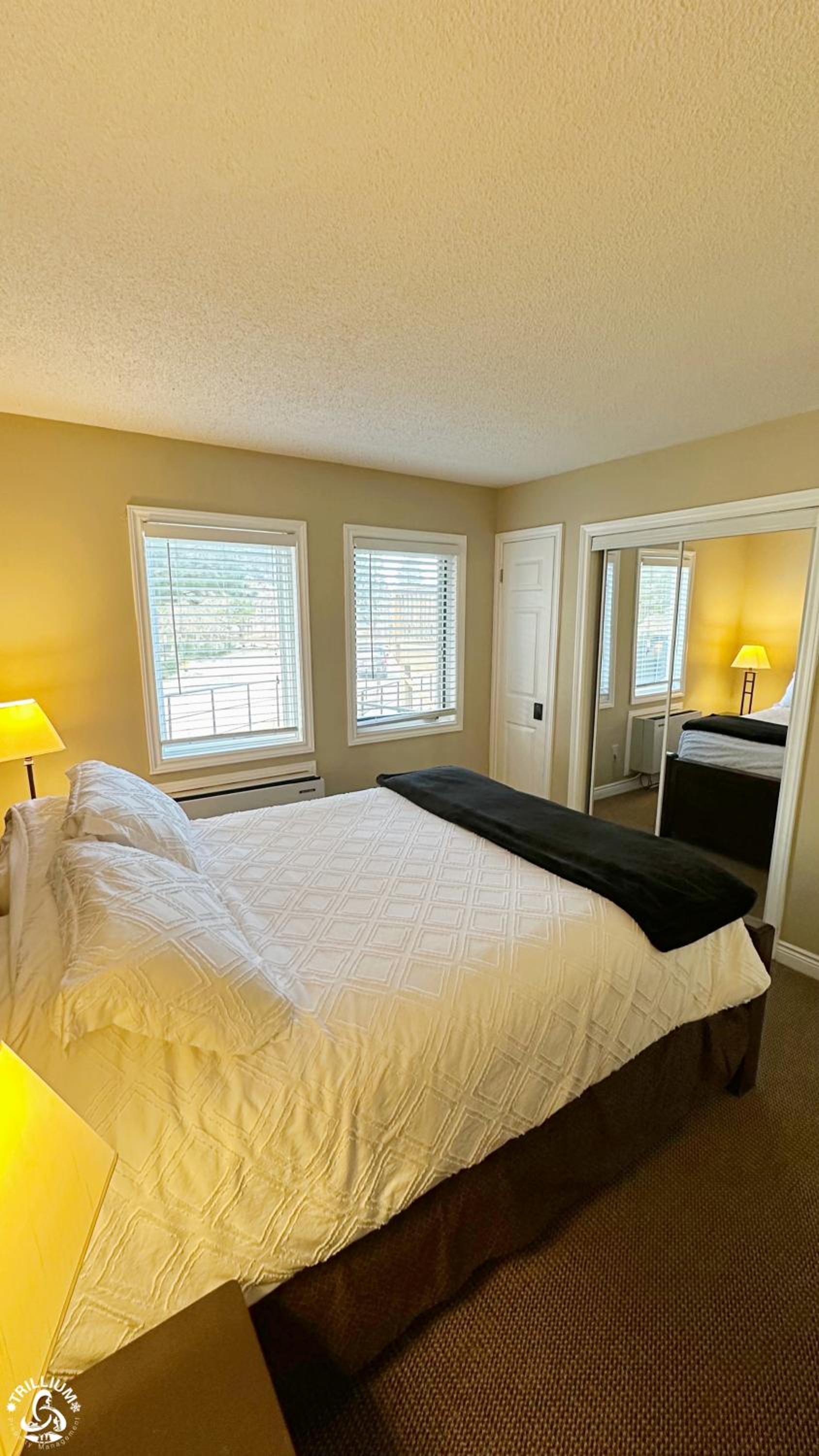 Queen Suite photo 3