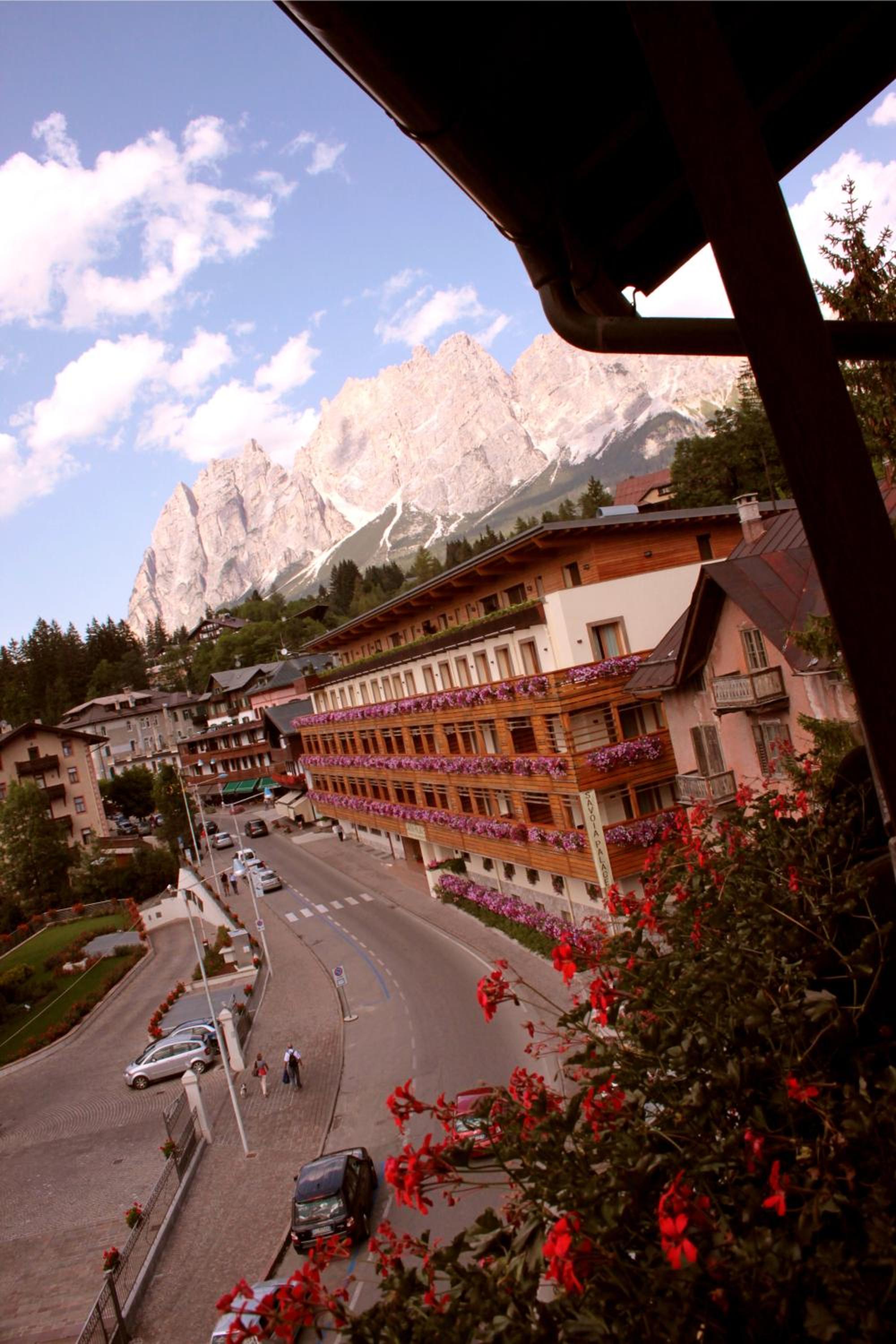 Double or Twin Room with Balcony and Panoramic View - Photo 9