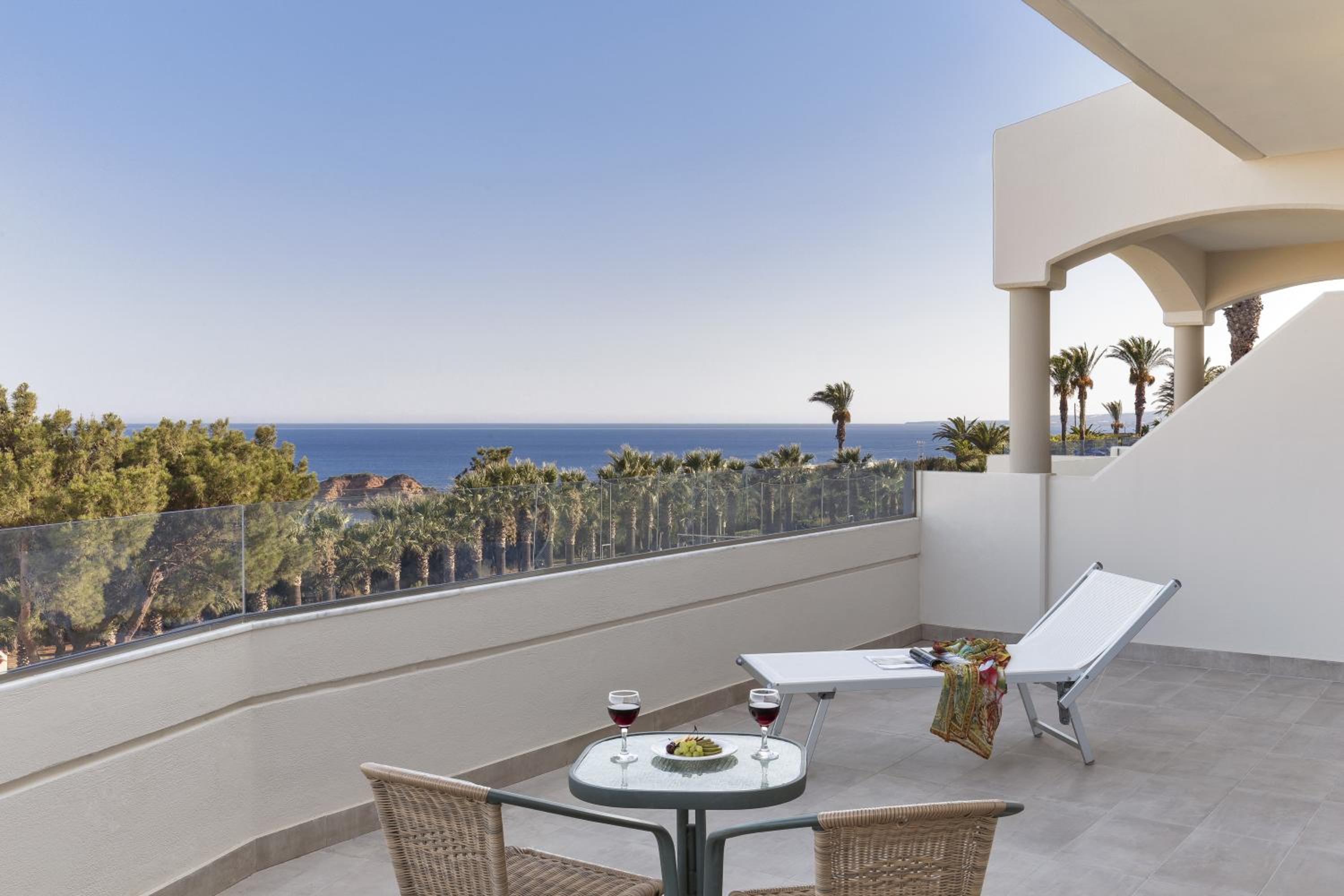 Executive Suite Sea View - Photo 6