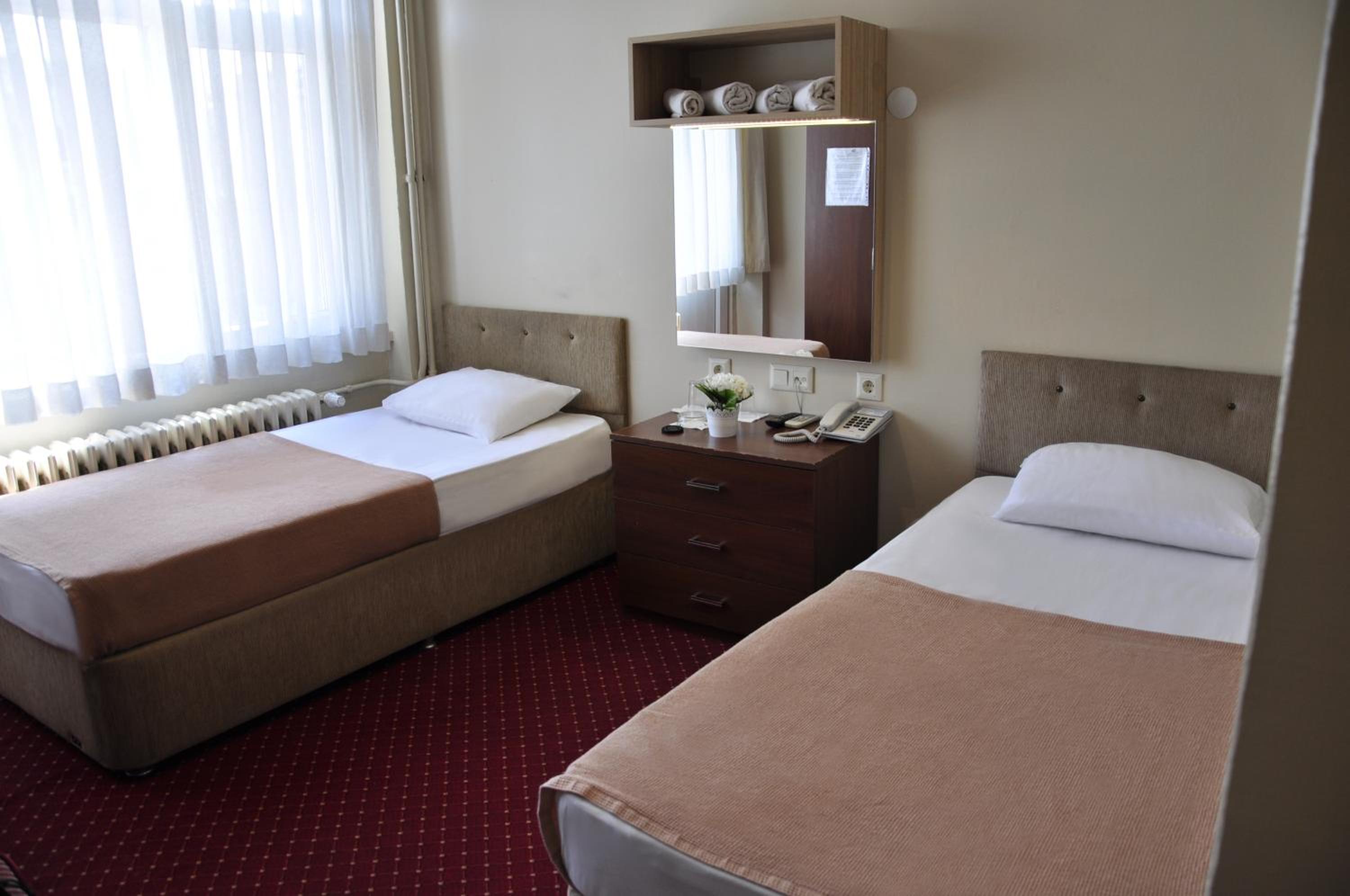 Standard Twin Room photo 1