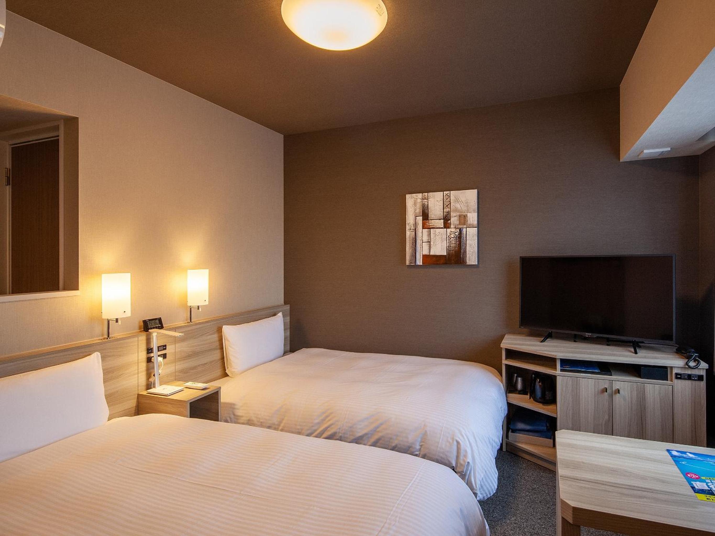 Twin Room - Non-Smoking - Photo 1