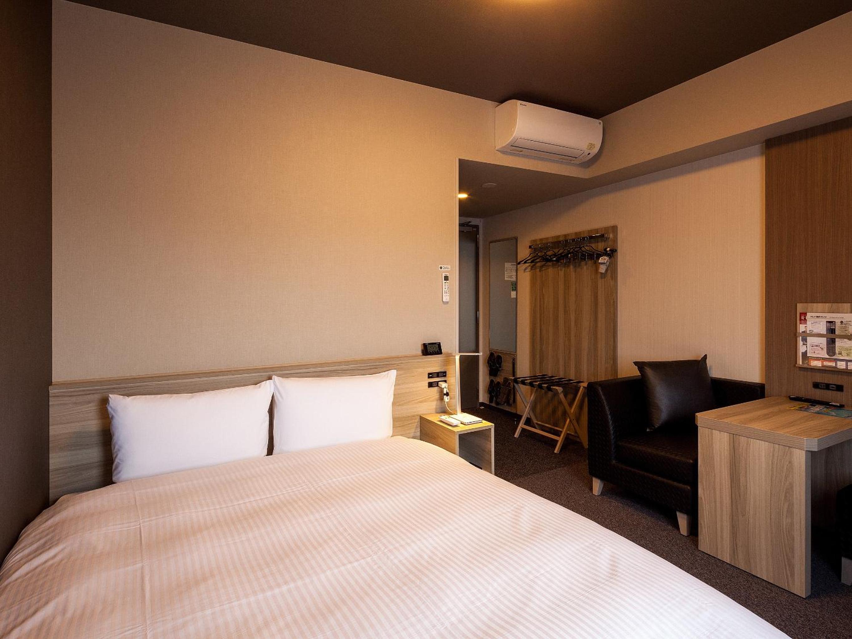 Double Room - Non-Smoking  - Photo 1