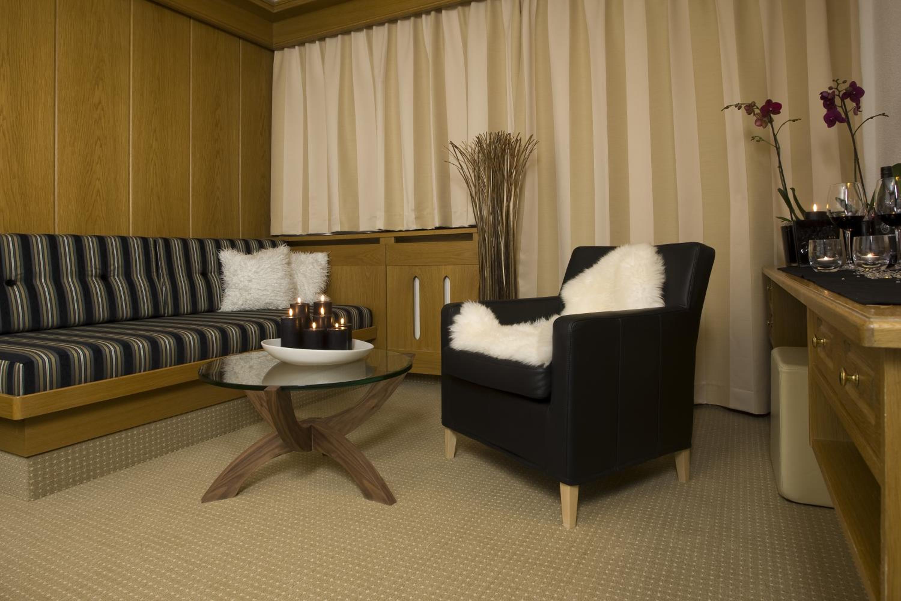 Classic Double Room with Balcony
