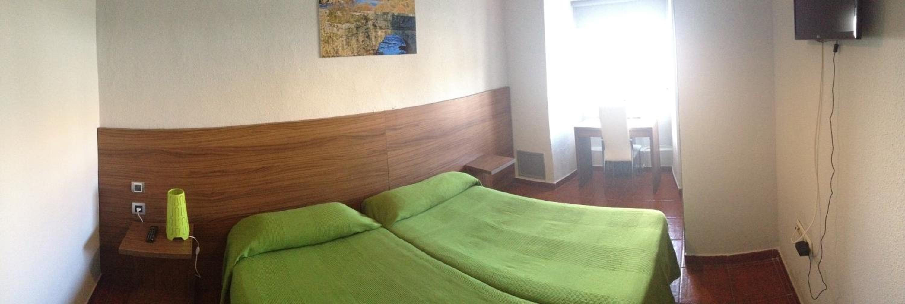 Double or Twin Room photo 3