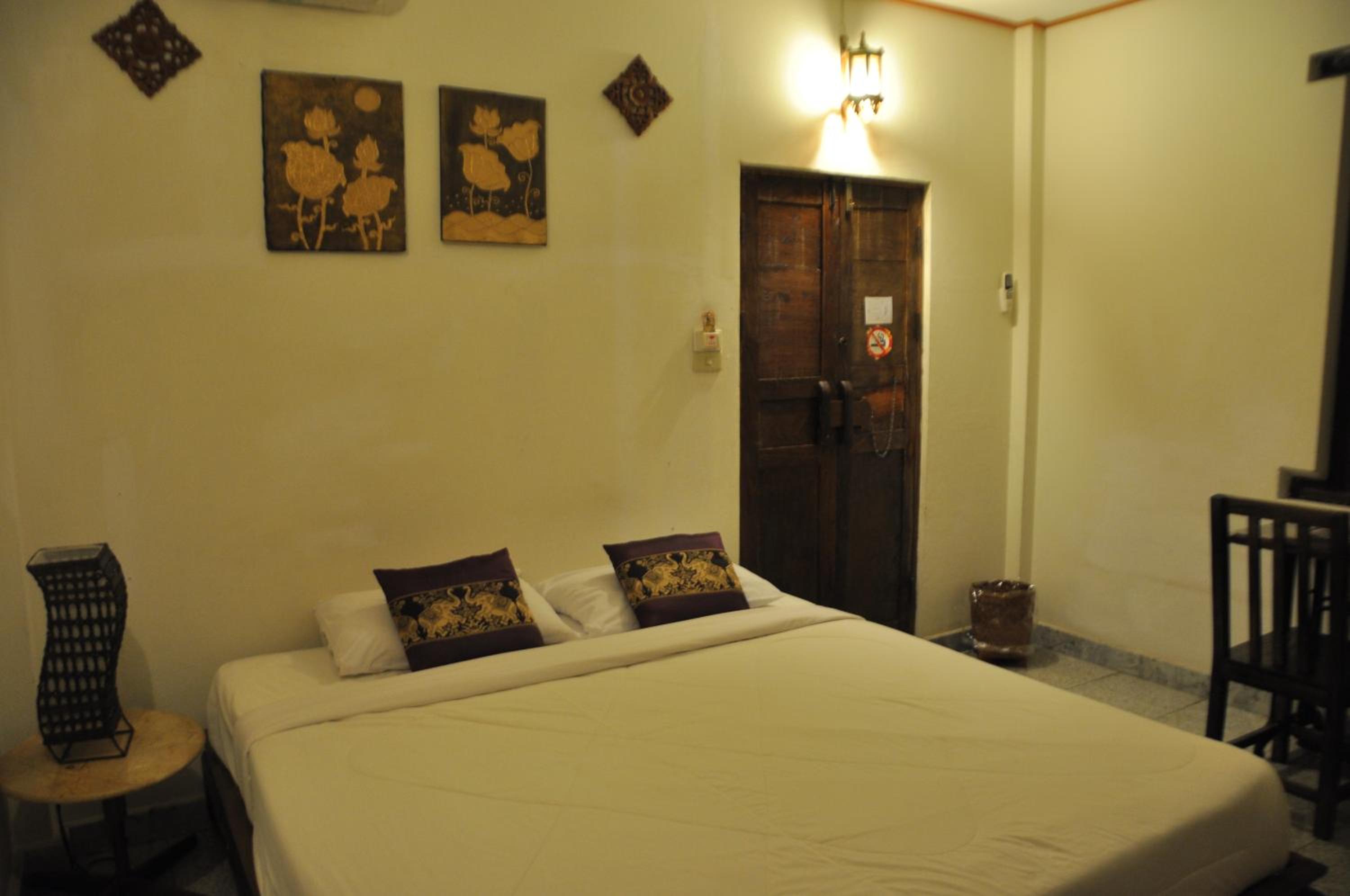 Standard Double Room (No Extra Bed) photo 3