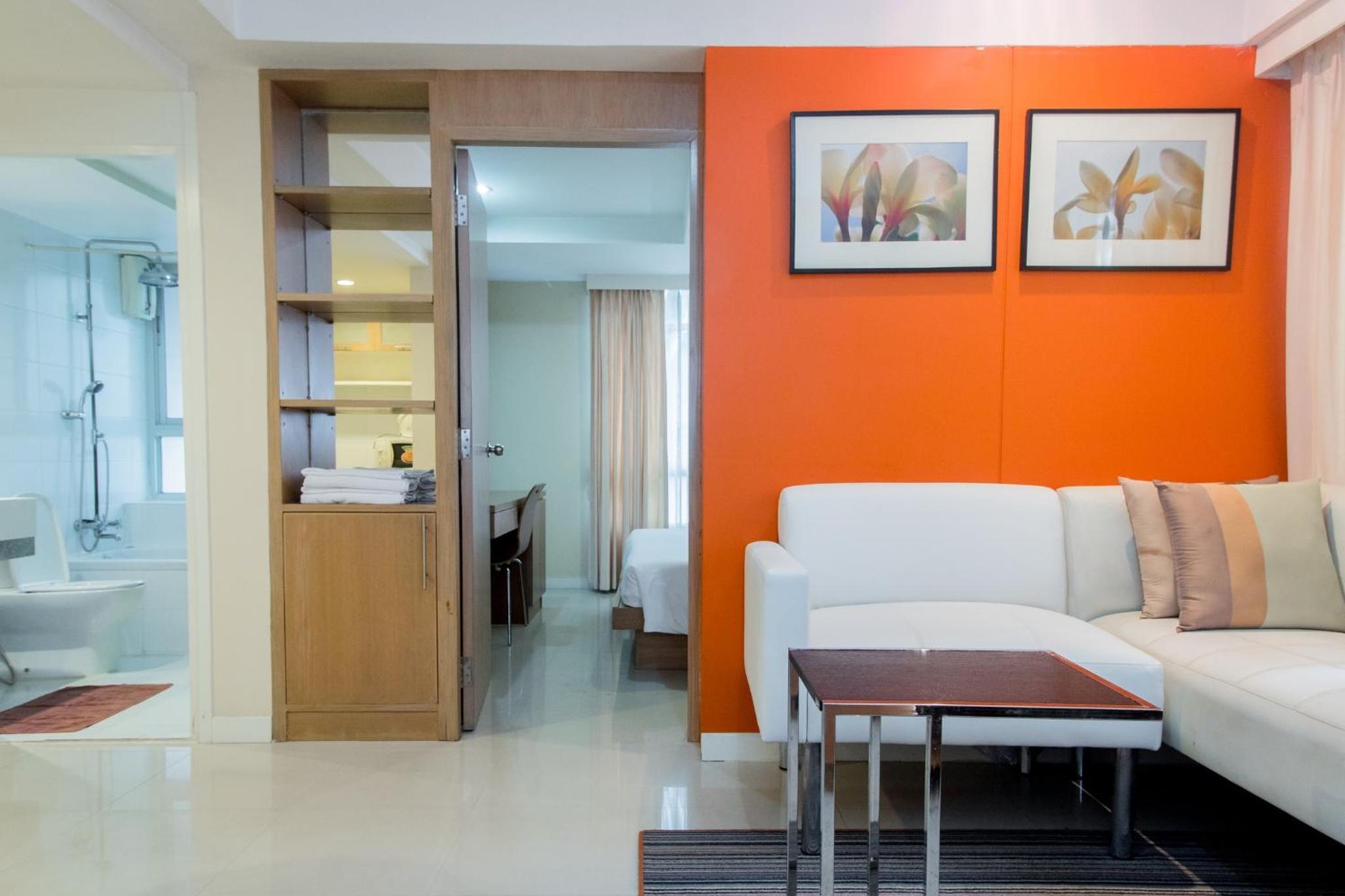 One-Bedroom Apartment -G photo 2