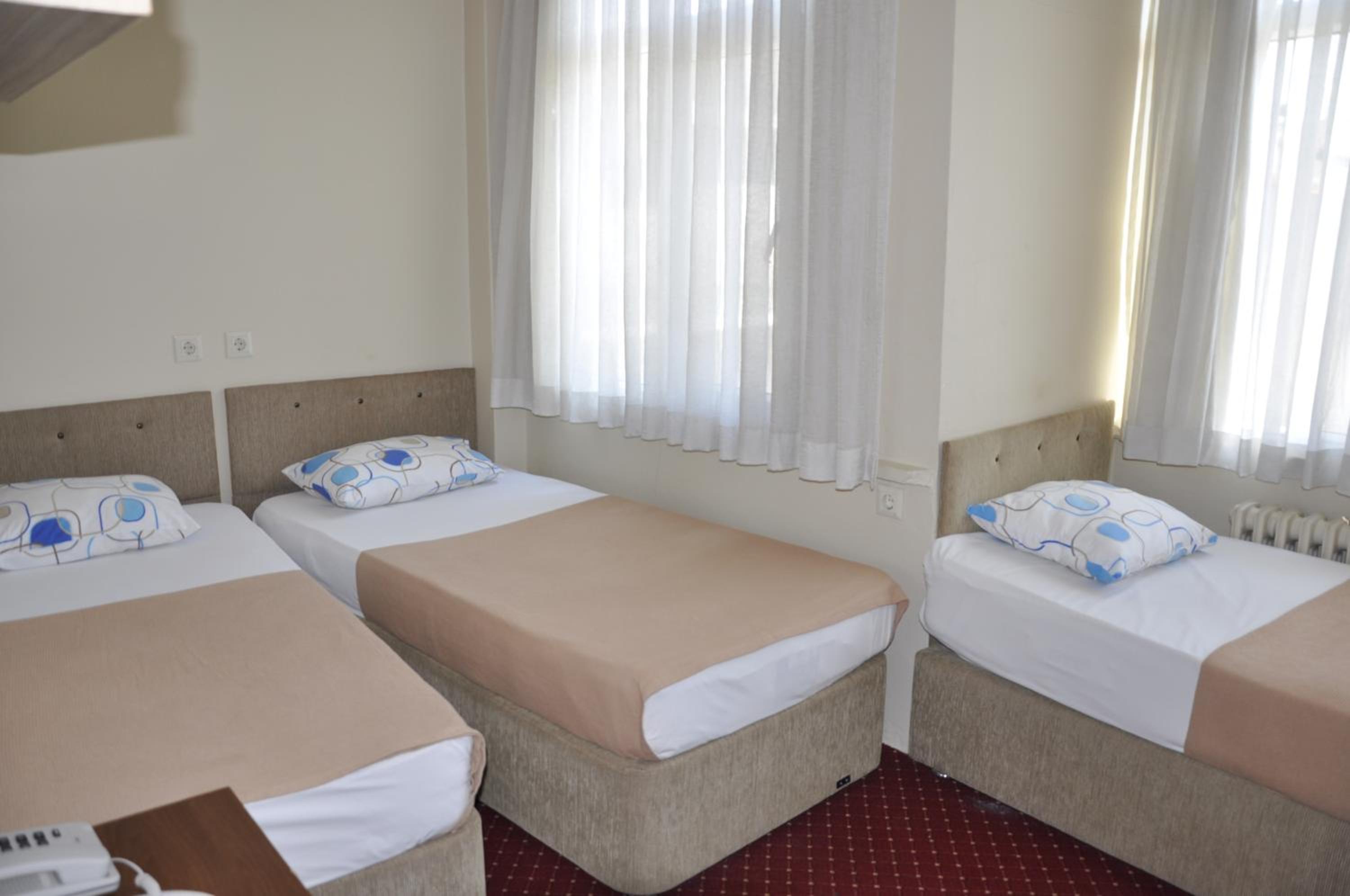 Standard Triple Room photo 2