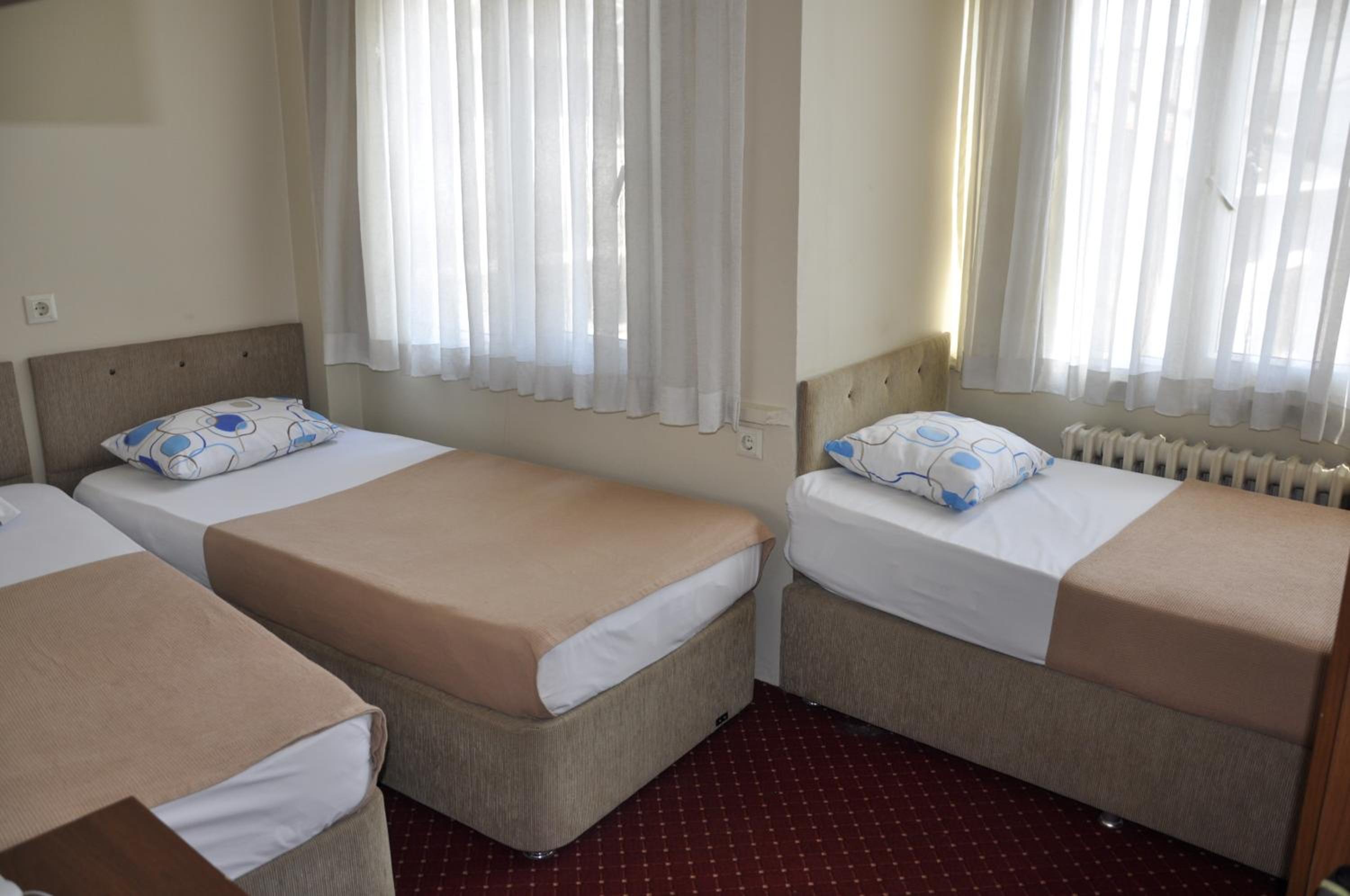 Standard Triple Room photo 3
