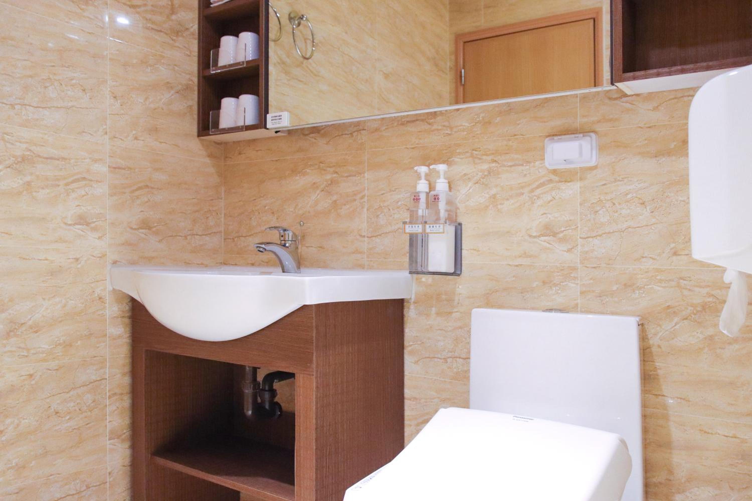 Standard Quadruple Room - Photo 2