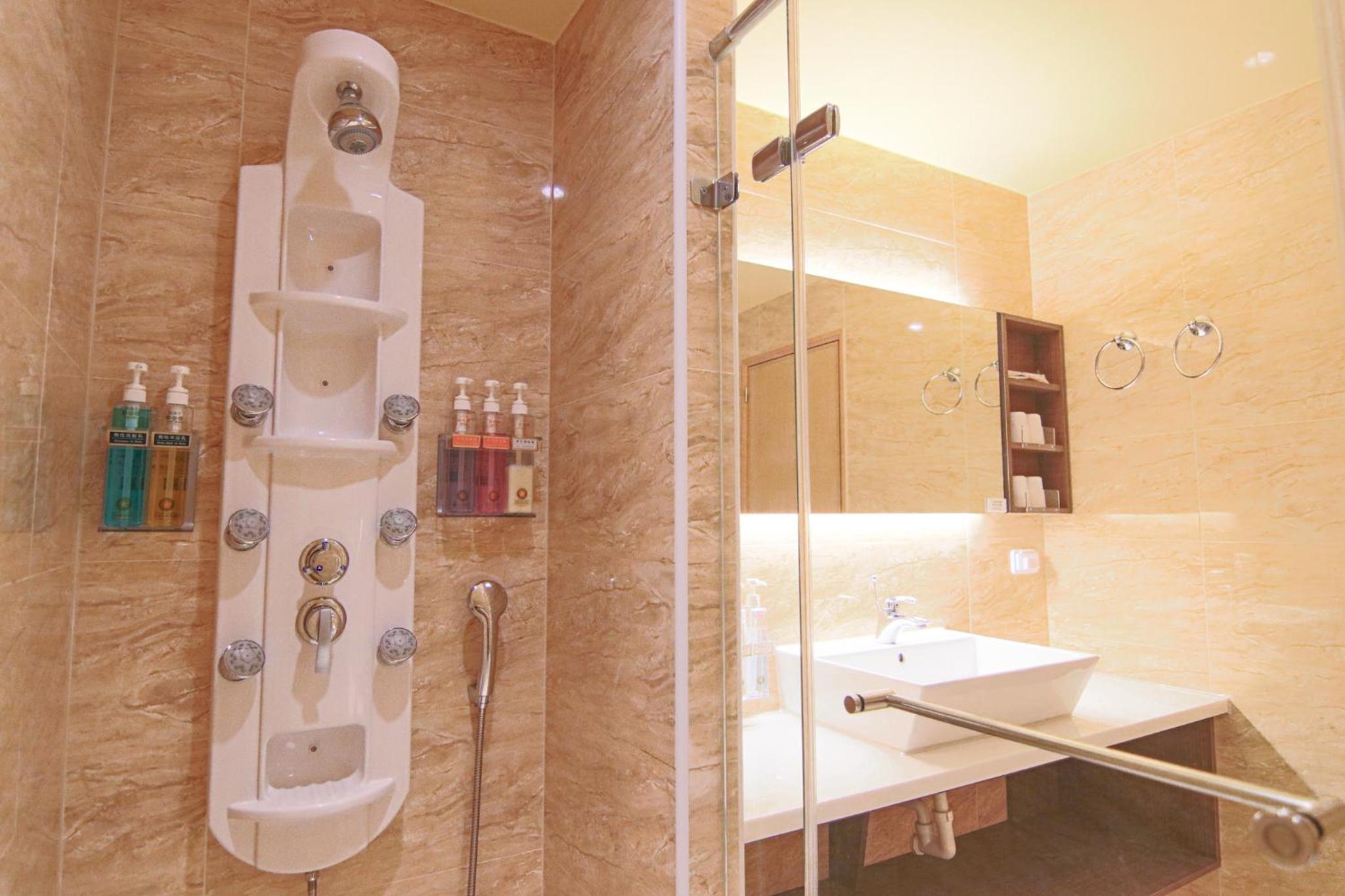 Exquisite Quadruple Room photo 3