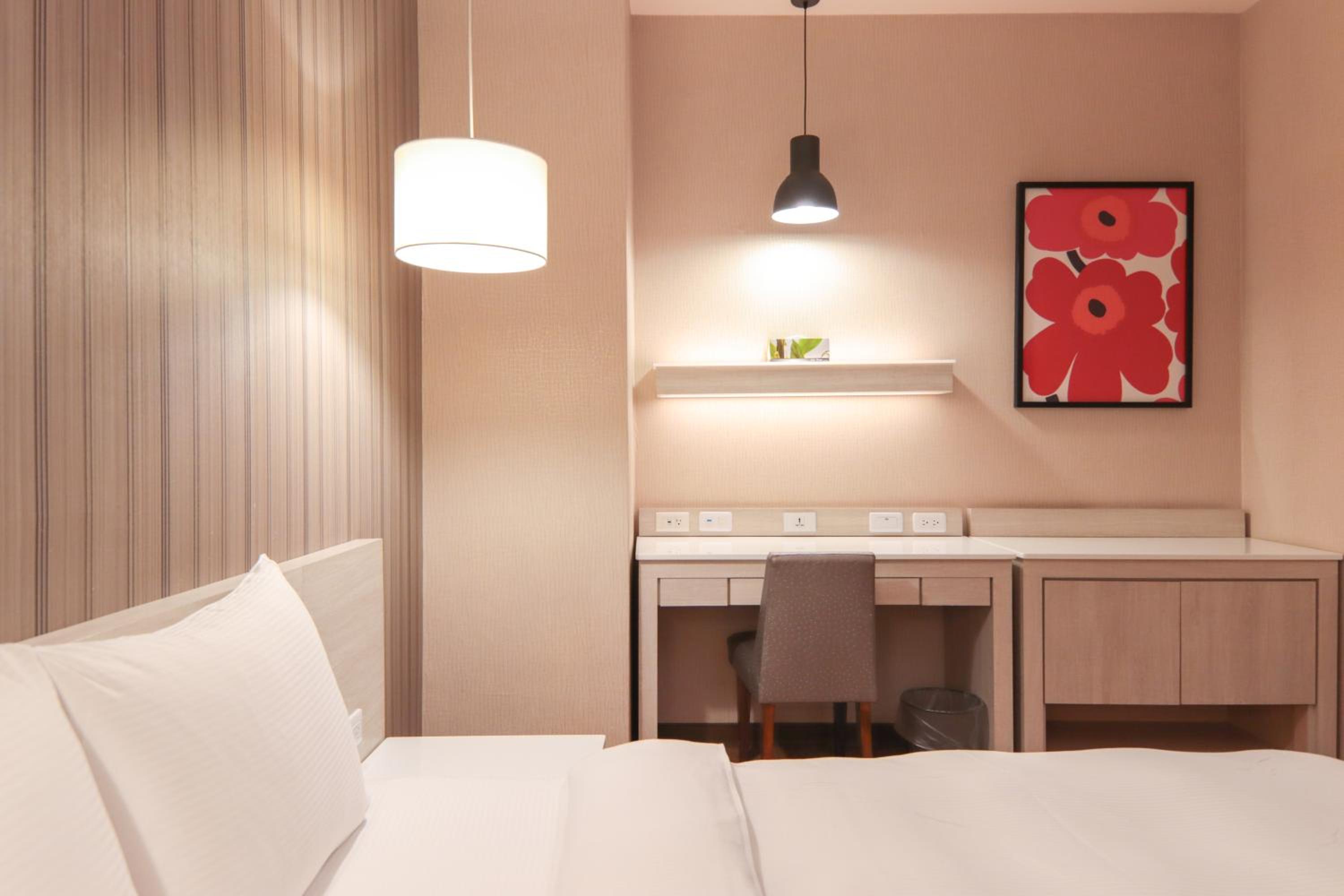 Standard Double Room - Photo 3
