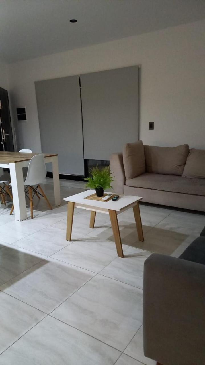 One-Bedroom House photo 1