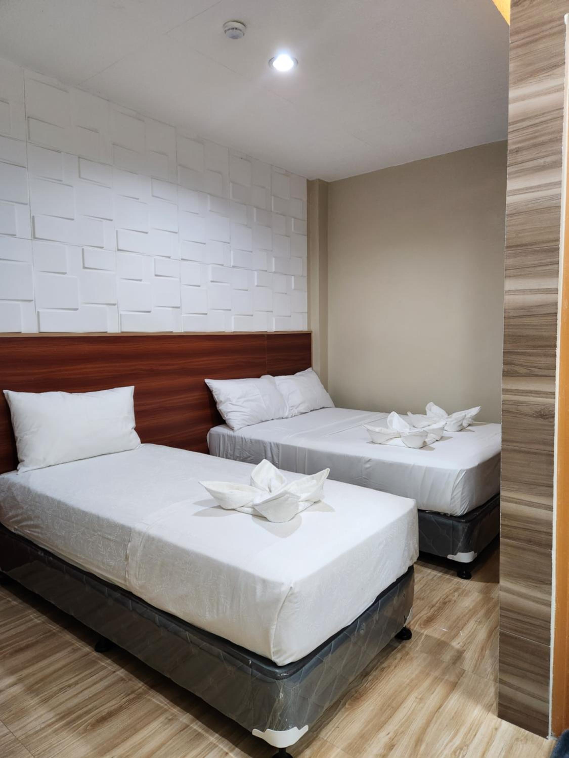 Deluxe Triple Room - Photo 1